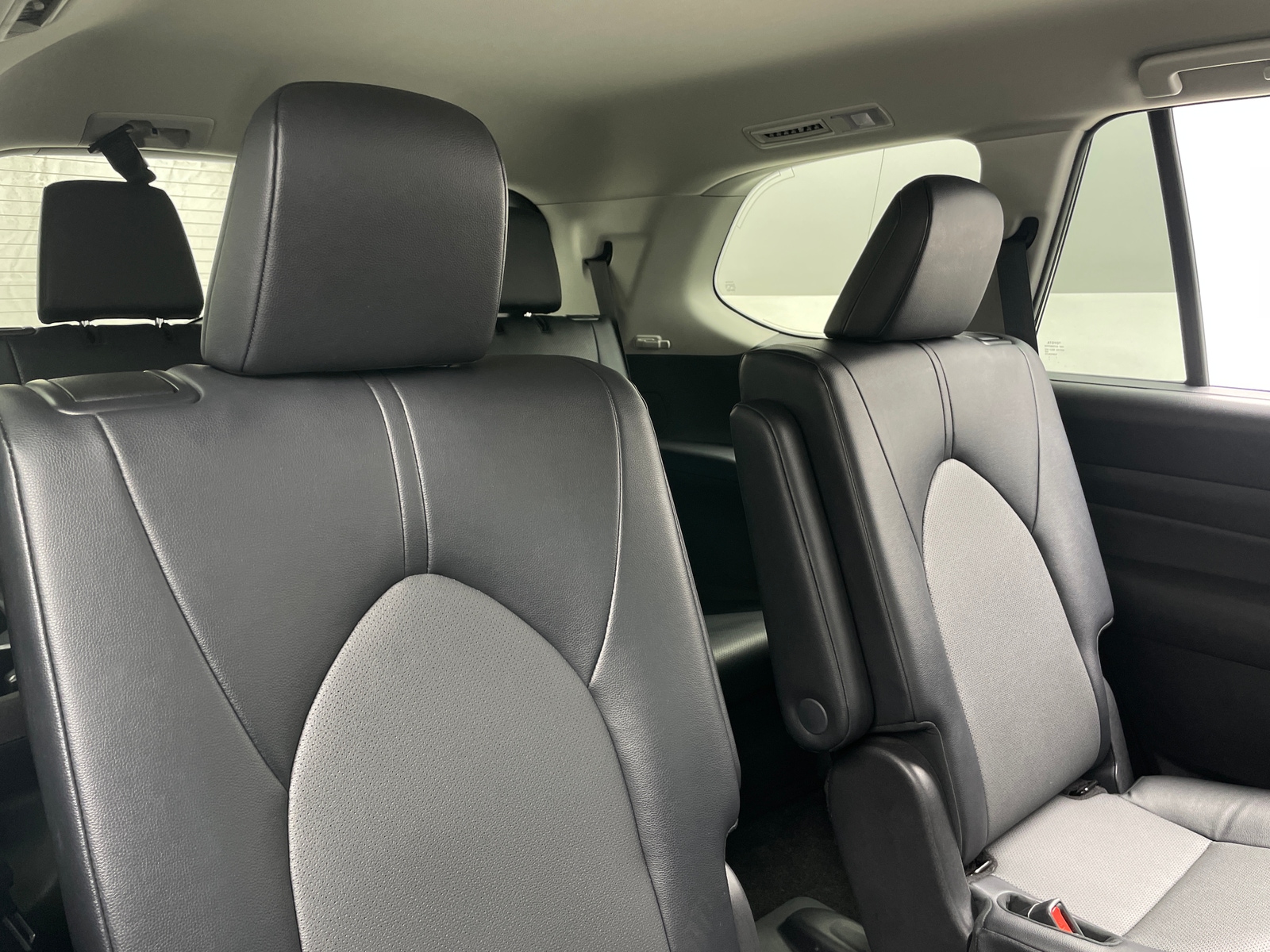 Thumbnail: 2025 Toyota Grand Highlander - 5