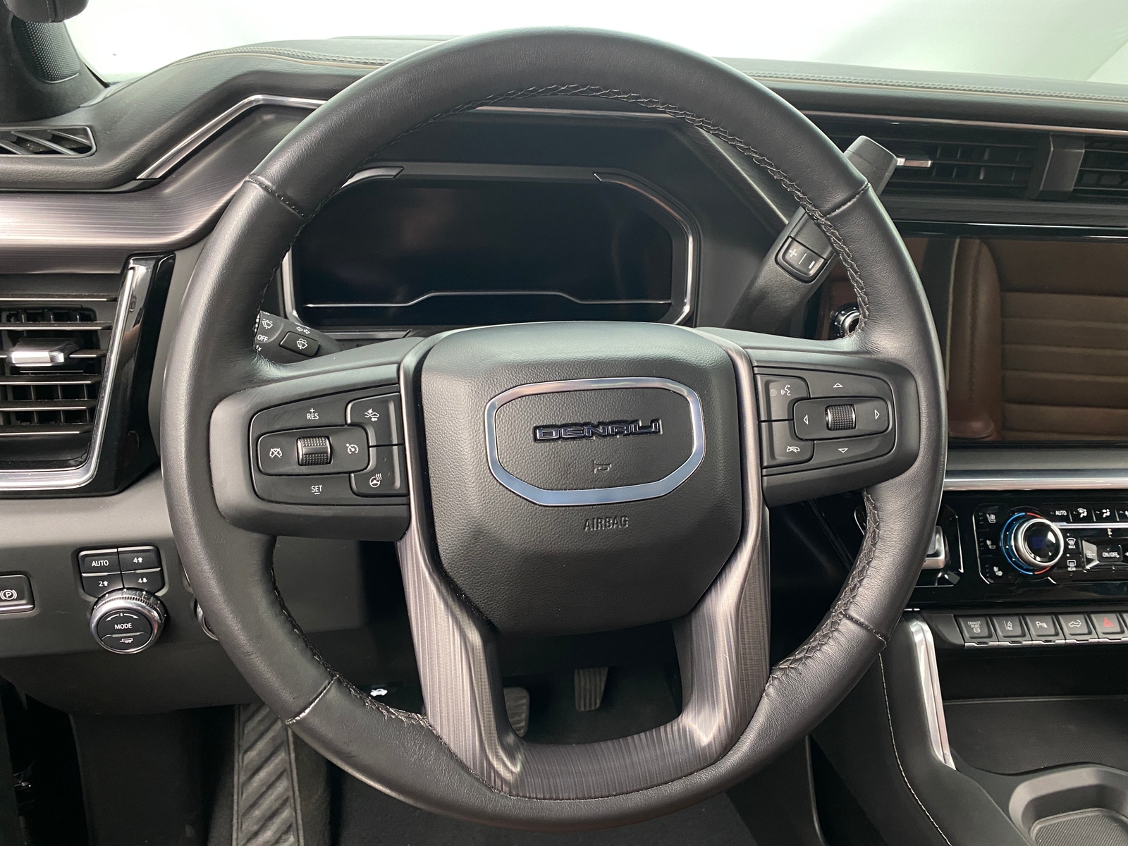 Thumbnail: 2024 GMC Sierra 2500 - 4