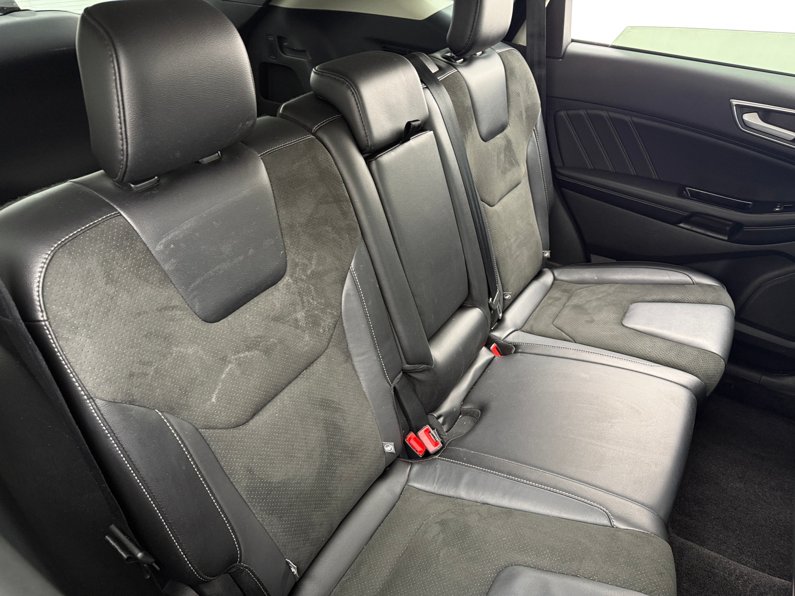 Thumbnail: 2018 Ford Edge - 5