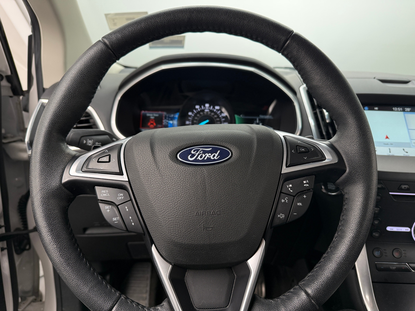 Thumbnail: 2018 Ford Edge - 4