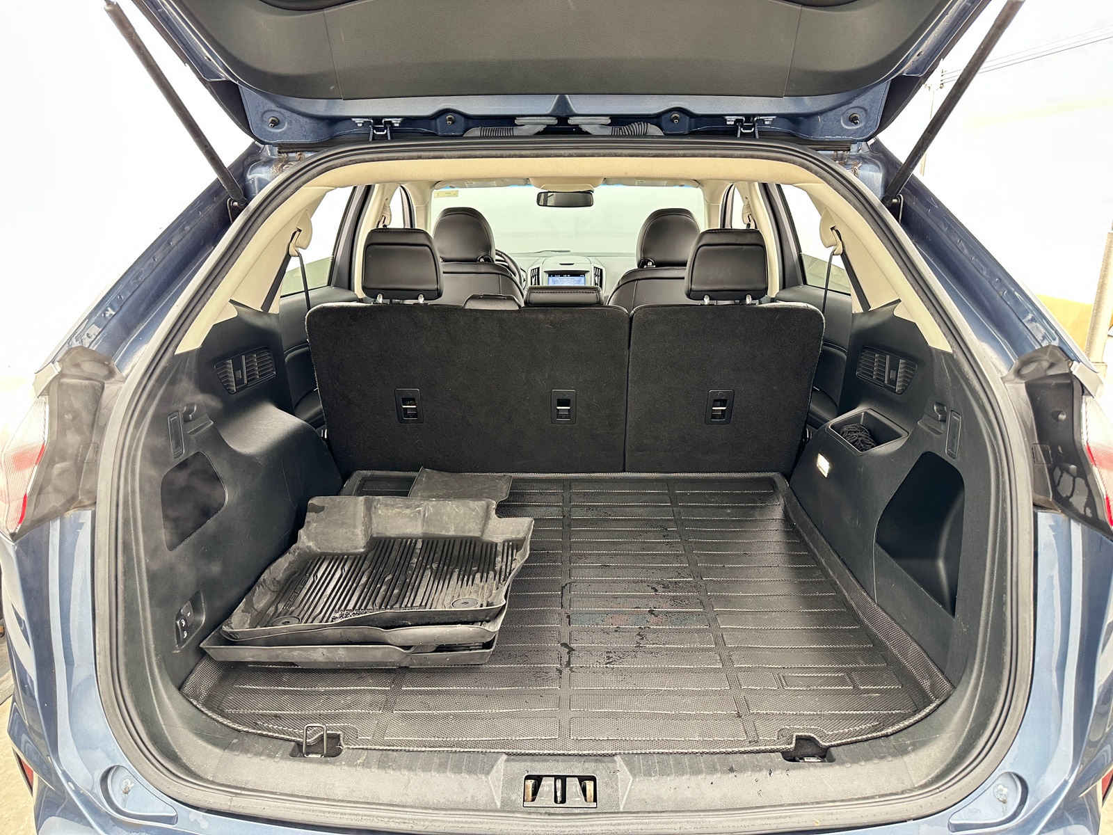 Thumbnail: 2019 Ford Edge - 6