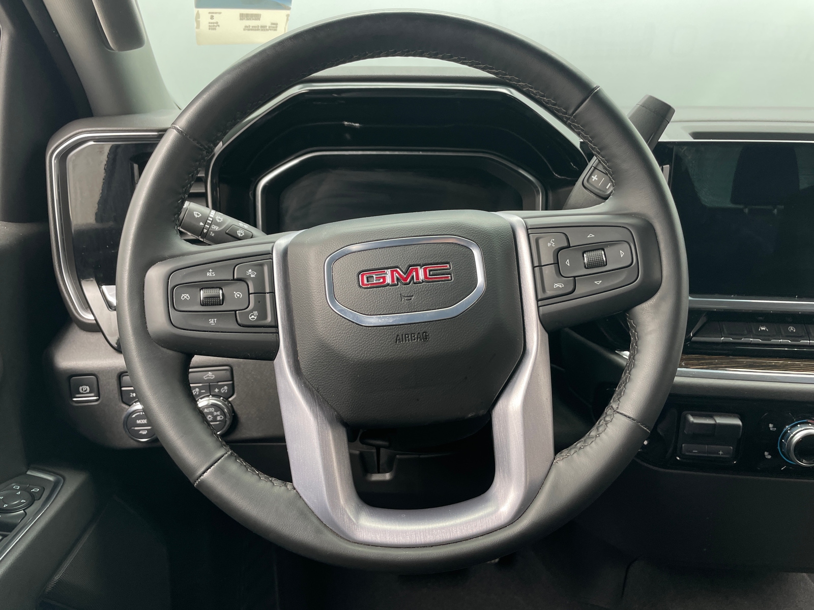 Thumbnail: 2024 GMC Sierra 1500 - 5