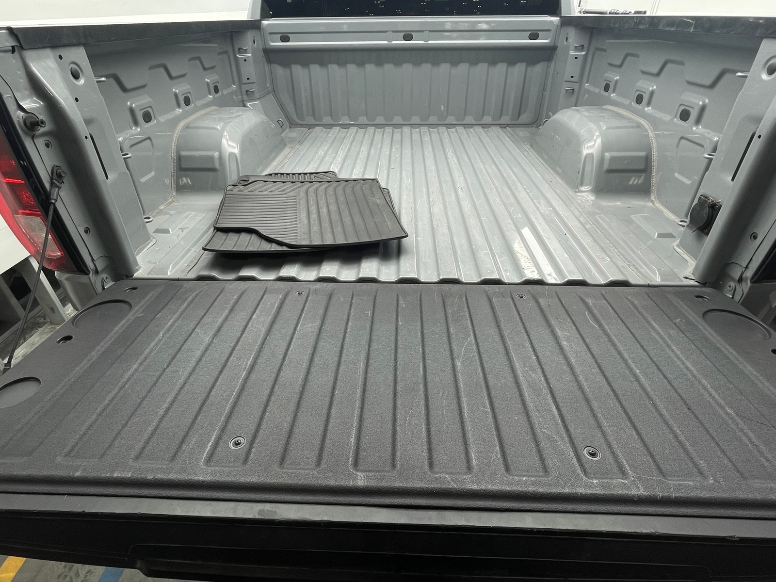 Thumbnail: 2024 GMC Sierra 1500 - 7