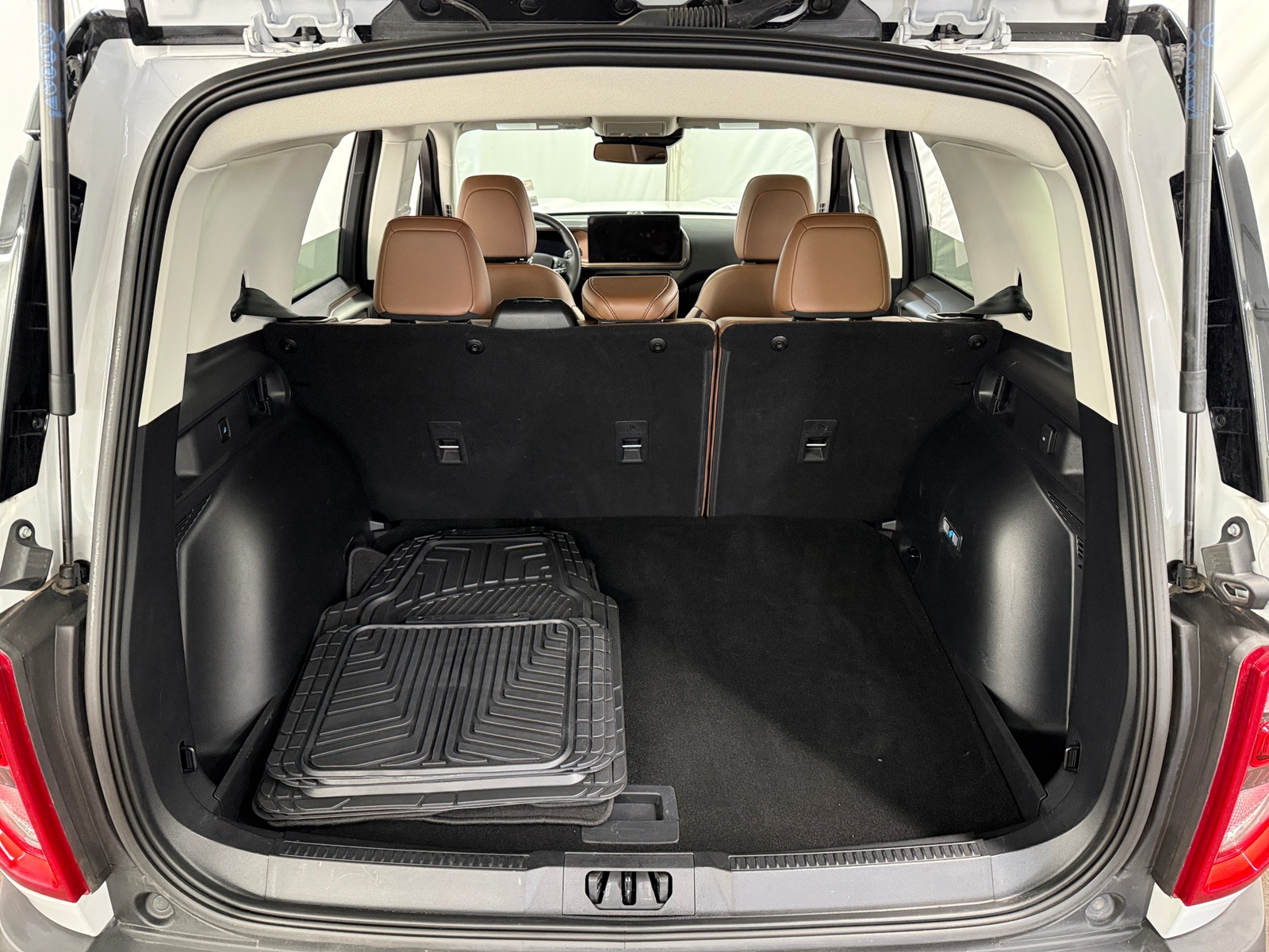 Thumbnail: 2025 Ford Bronco Sport - 6