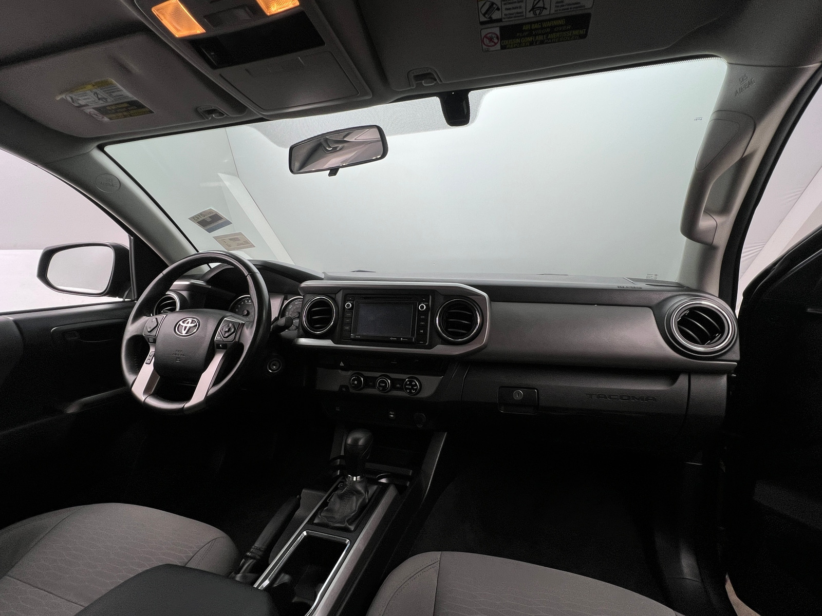 Thumbnail: 2016 Toyota Tacoma - 3