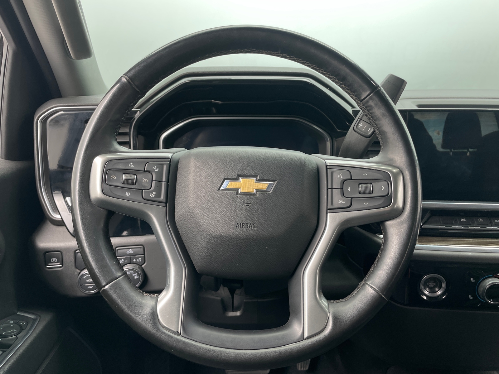 Thumbnail: 2023 Chevrolet Silverado 1500 - 5