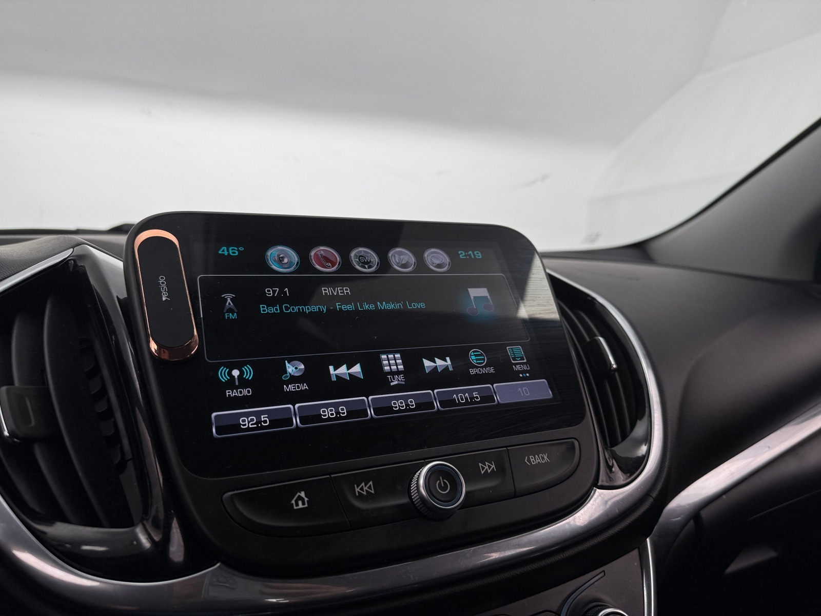 Thumbnail: 2017 Chevrolet Volt - 3