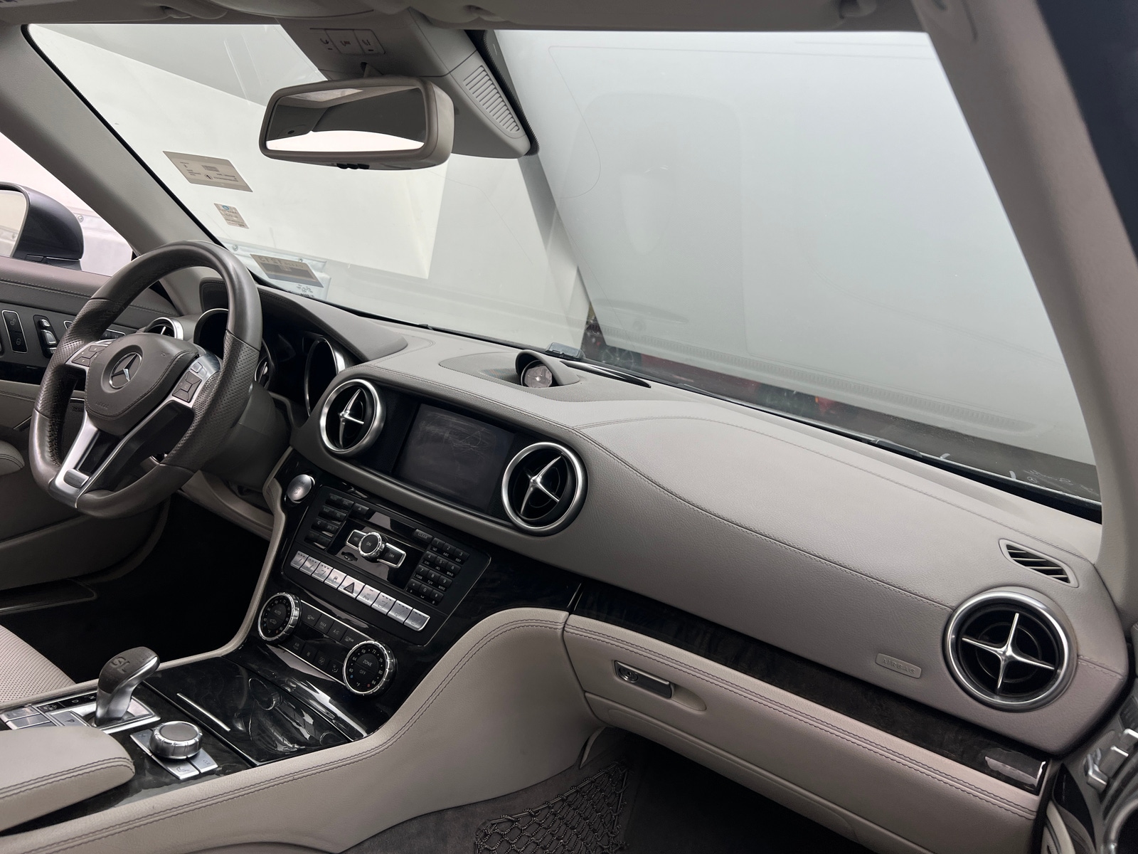 Thumbnail: 2016 Mercedes-Benz SL-Class - 2