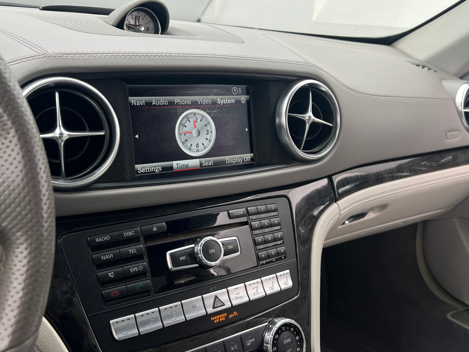 Thumbnail: 2016 Mercedes-Benz SL-Class - 3