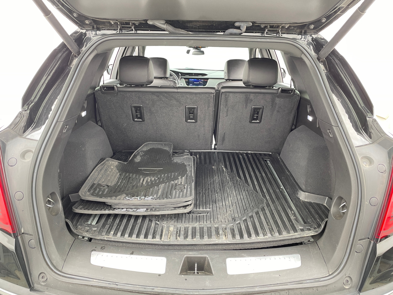 Thumbnail: 2023 Cadillac XT5 - 6