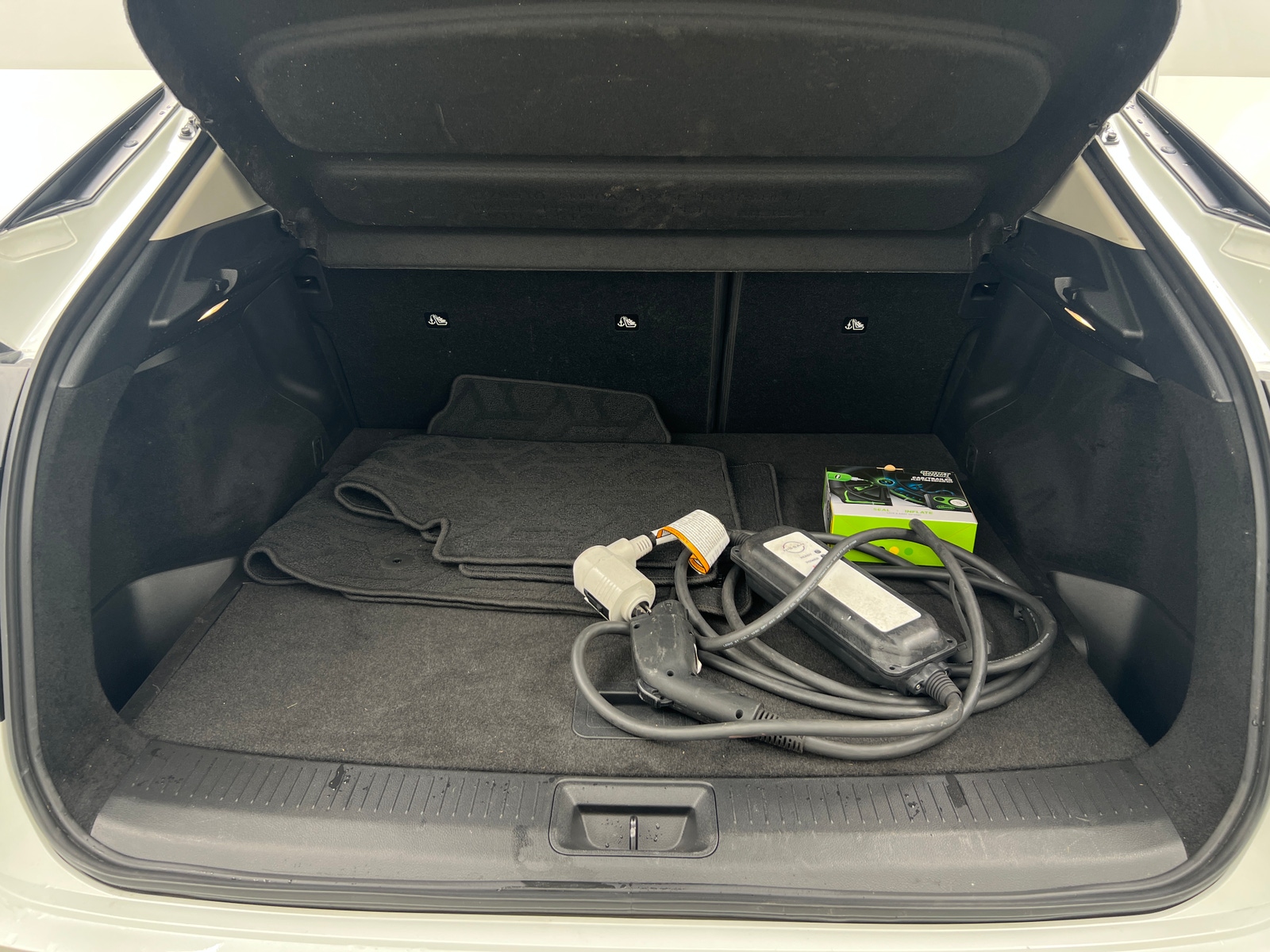 Thumbnail: 2024 Nissan Ariya - 6