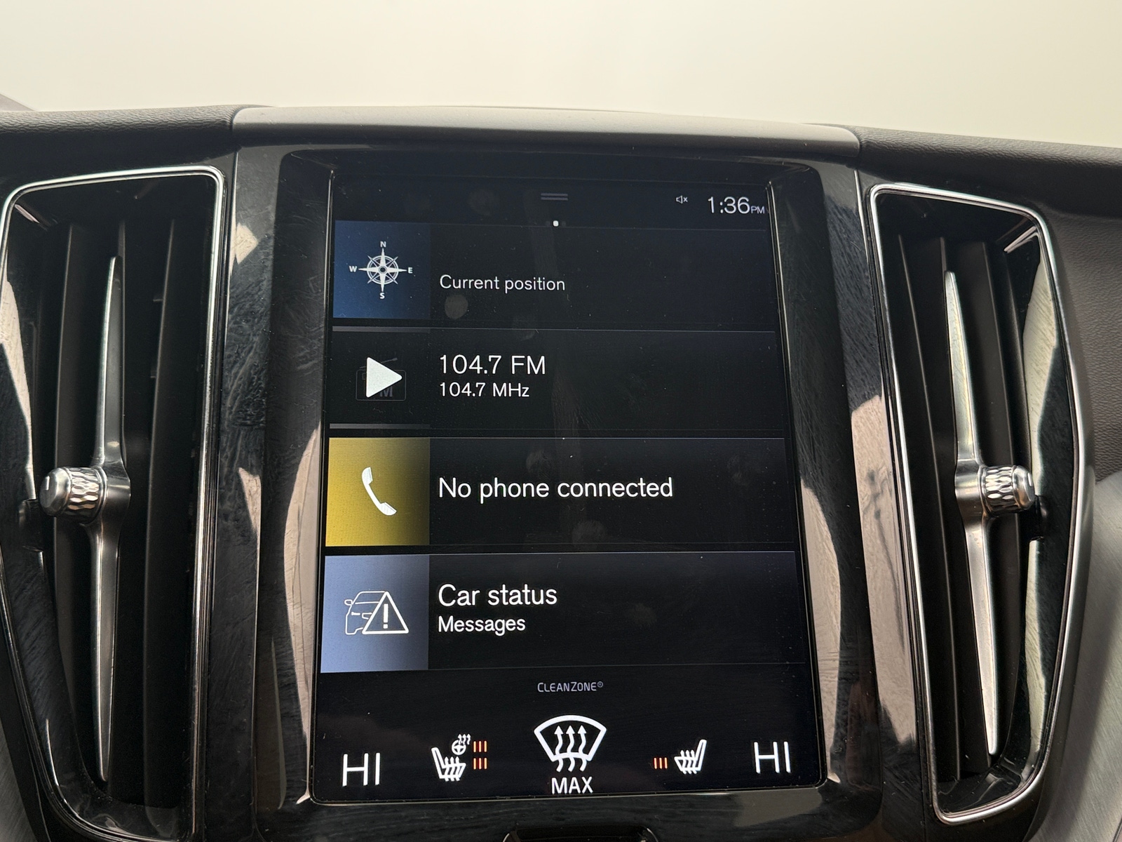 Thumbnail: 2018 Volvo XC60 - 3