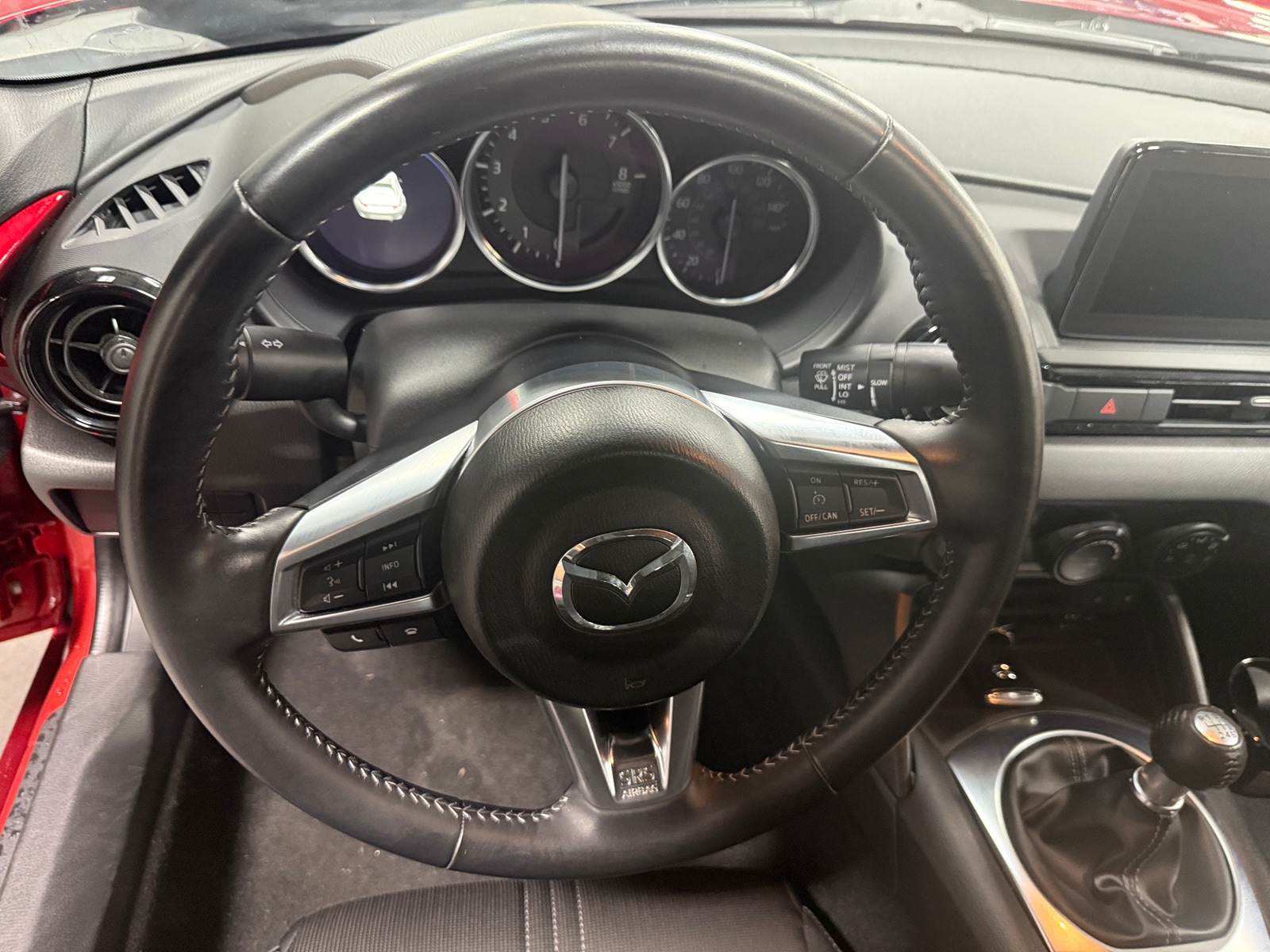 Thumbnail: 2021 Mazda MX-5 Miata - 5