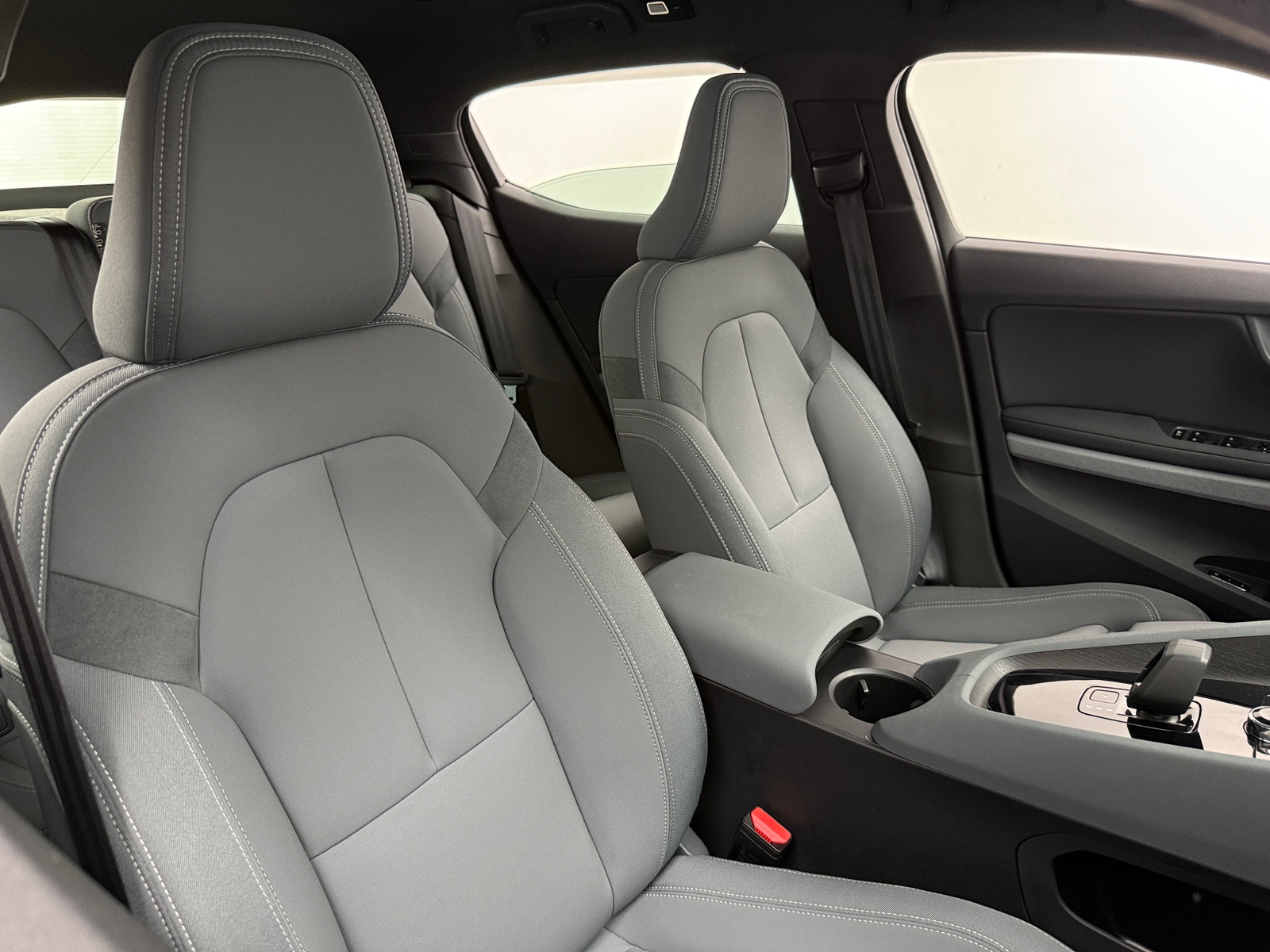 Thumbnail: 2022 Polestar 2 - 2