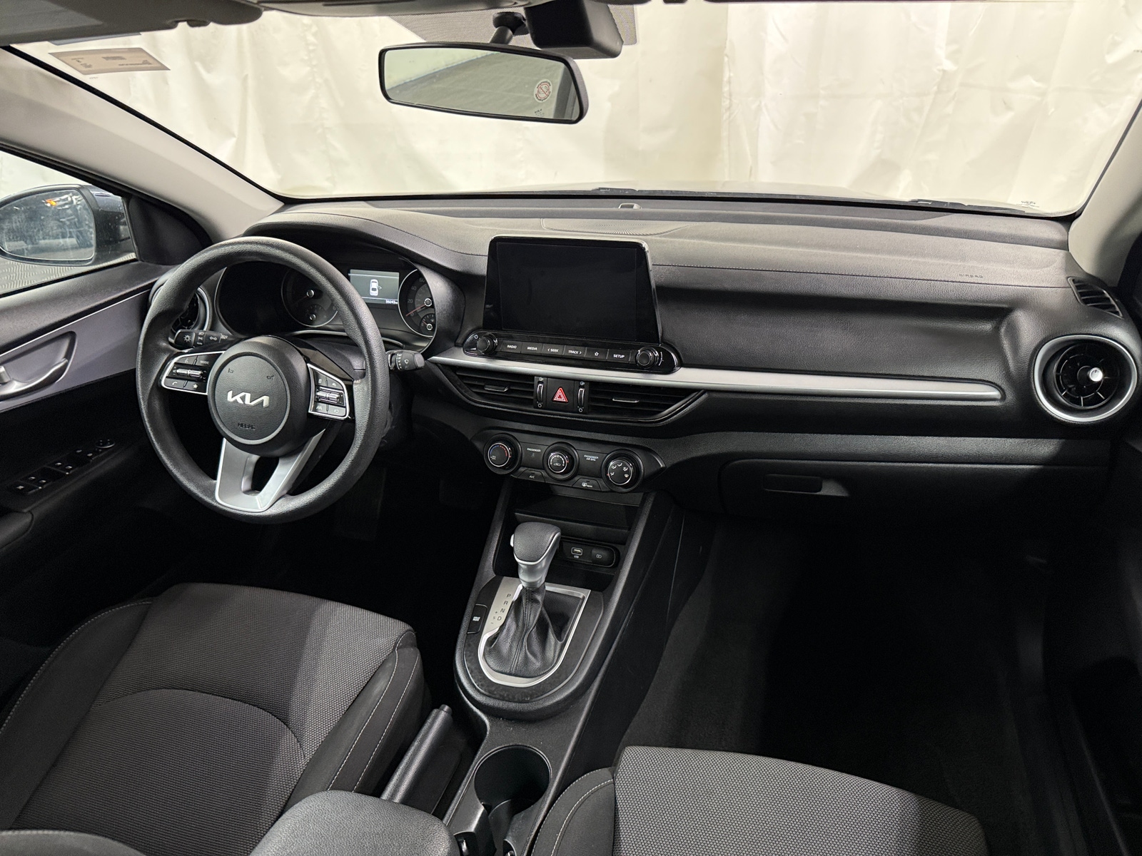 Thumbnail: 2024 Kia Forte - 3