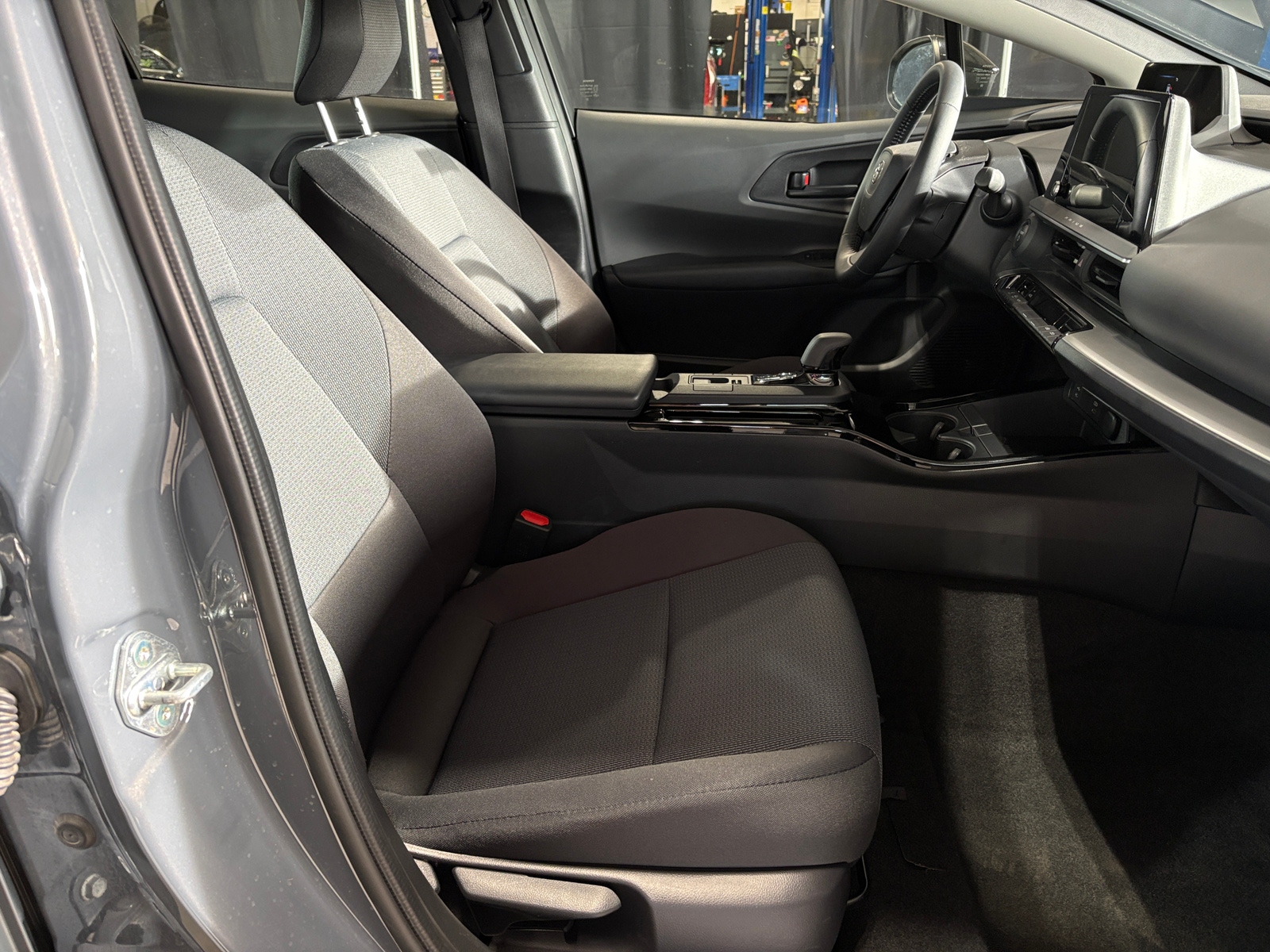 Thumbnail: 2025 Toyota Prius - 2