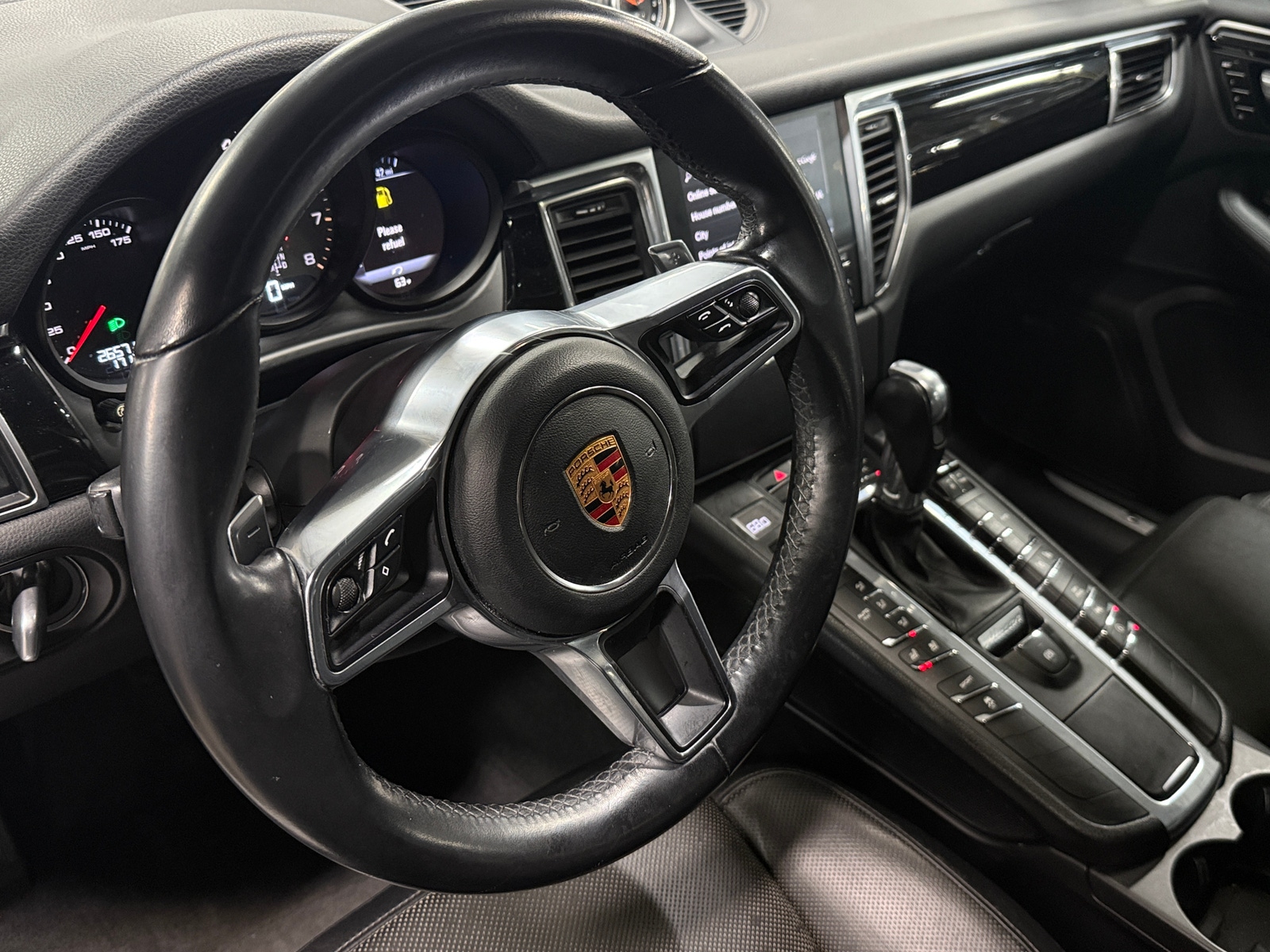 Thumbnail: 2018 Porsche Macan - 4