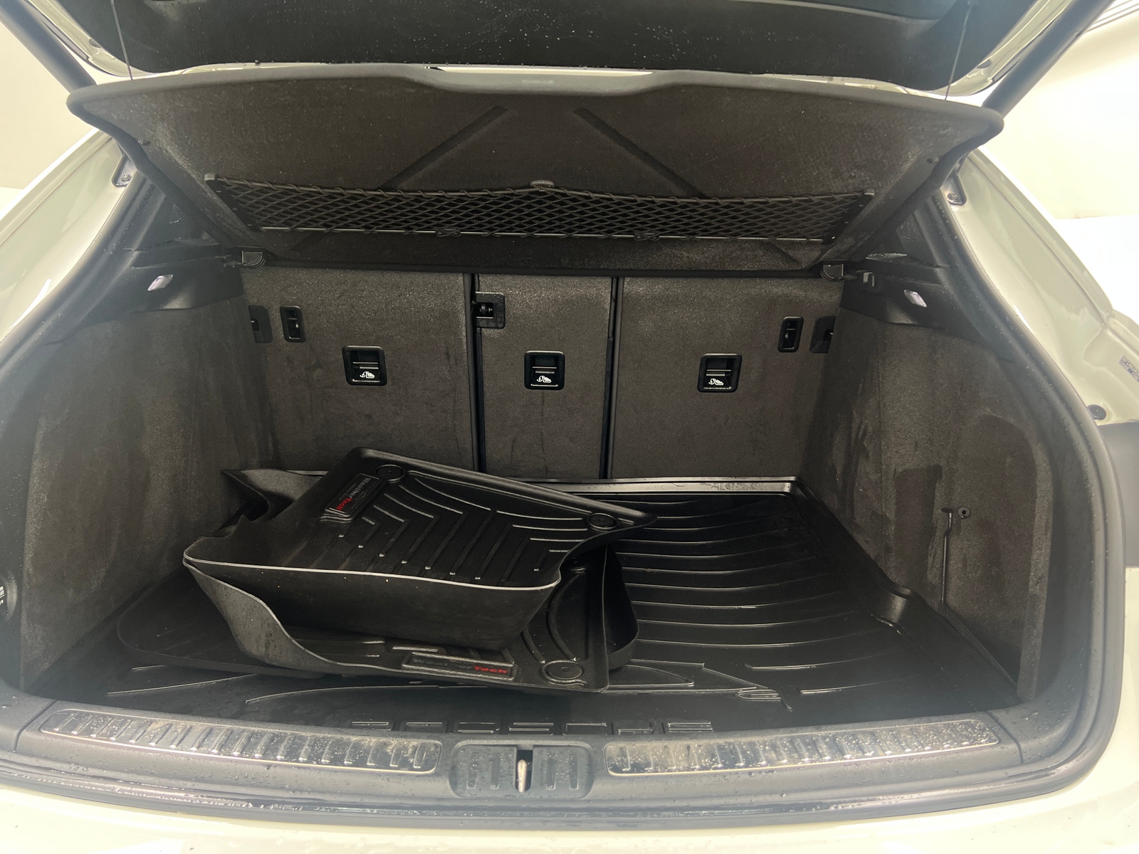 Thumbnail: 2018 Porsche Macan - 6