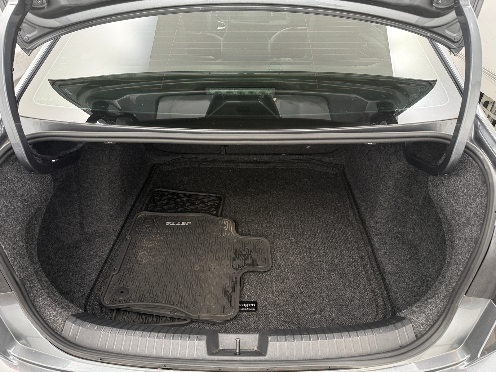 Thumbnail: 2025 Volkswagen Jetta - 6