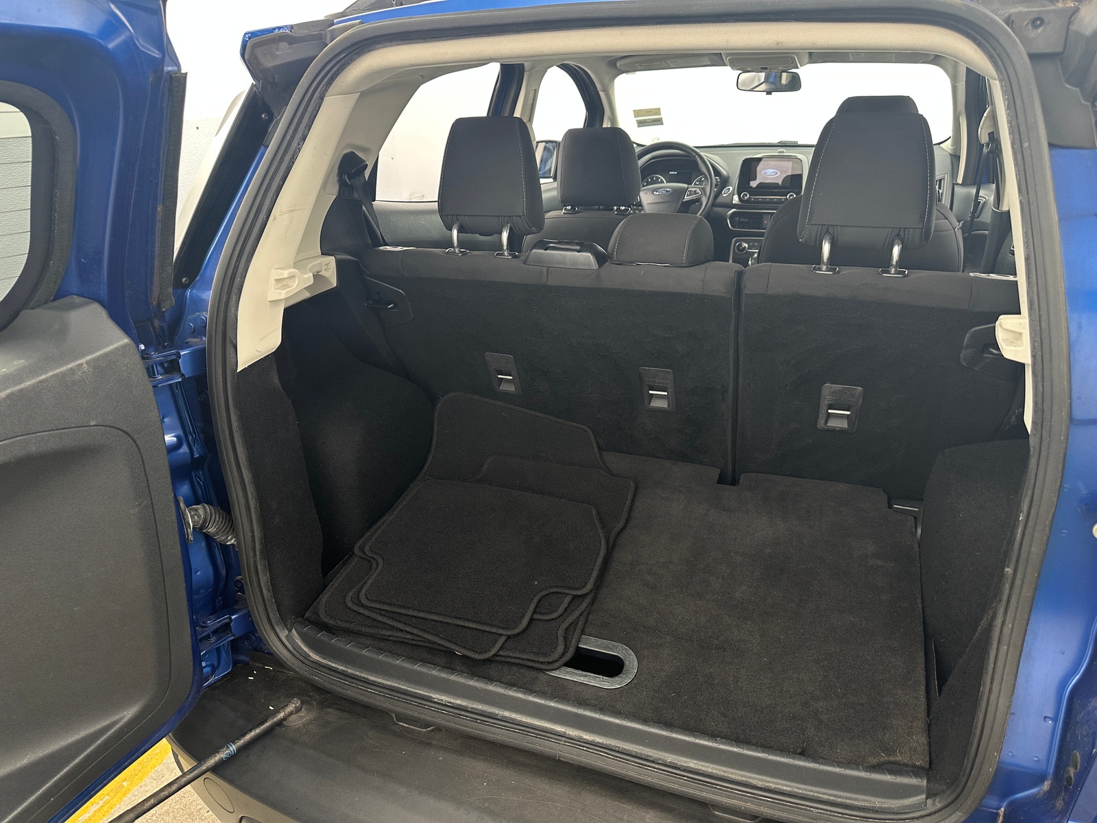 Thumbnail: 2018 Ford EcoSport - 7