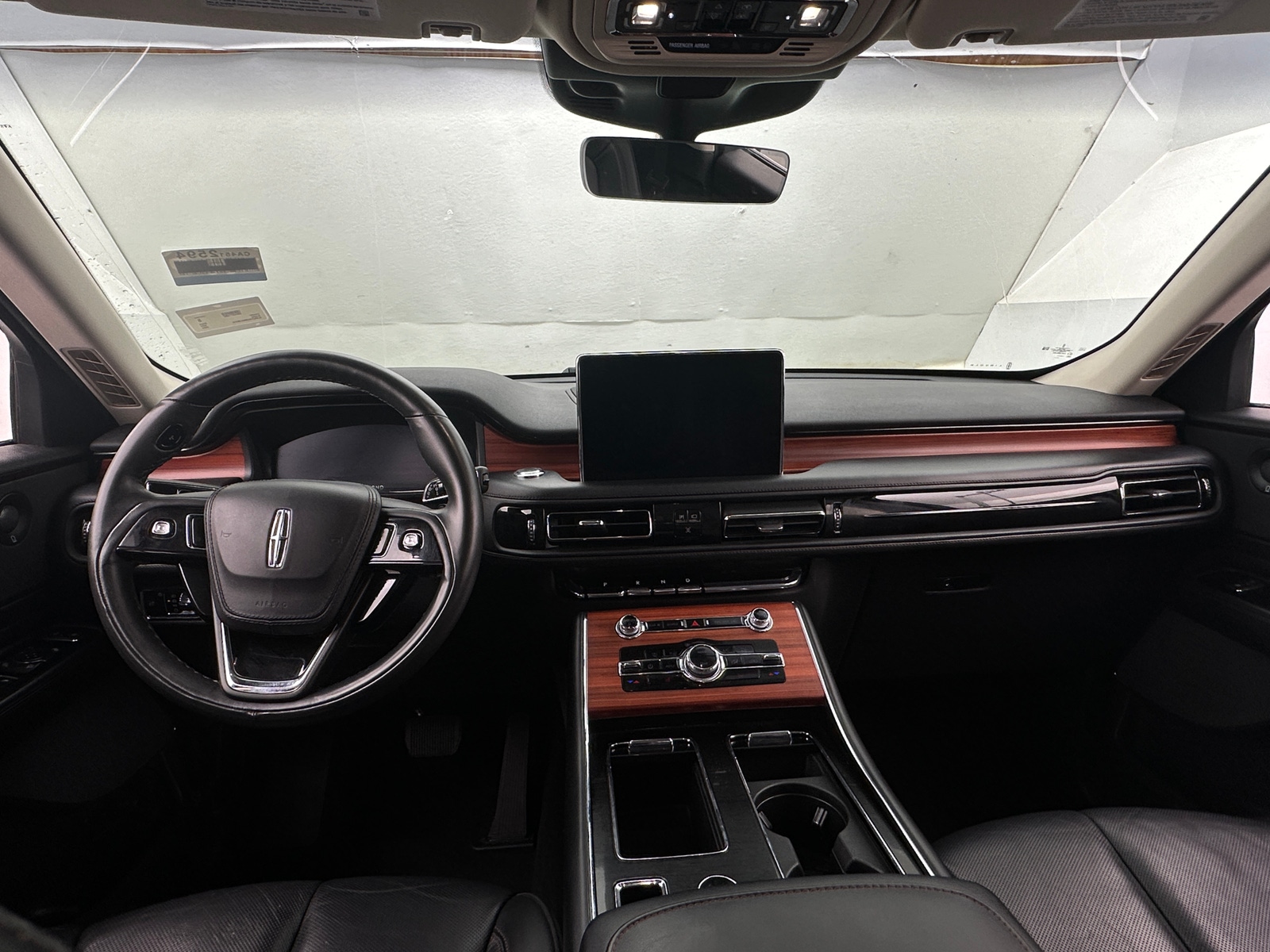 Thumbnail: 2024 Lincoln Aviator - 2