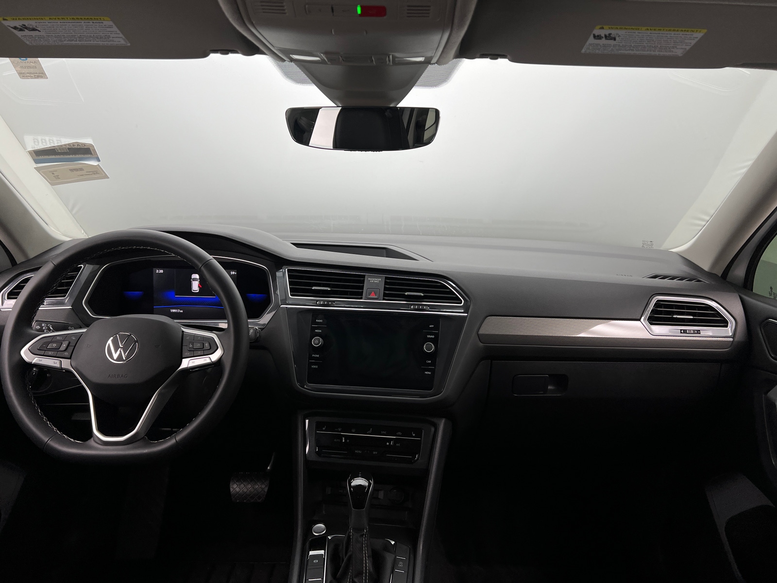 Thumbnail: 2022 Volkswagen Tiguan - 2