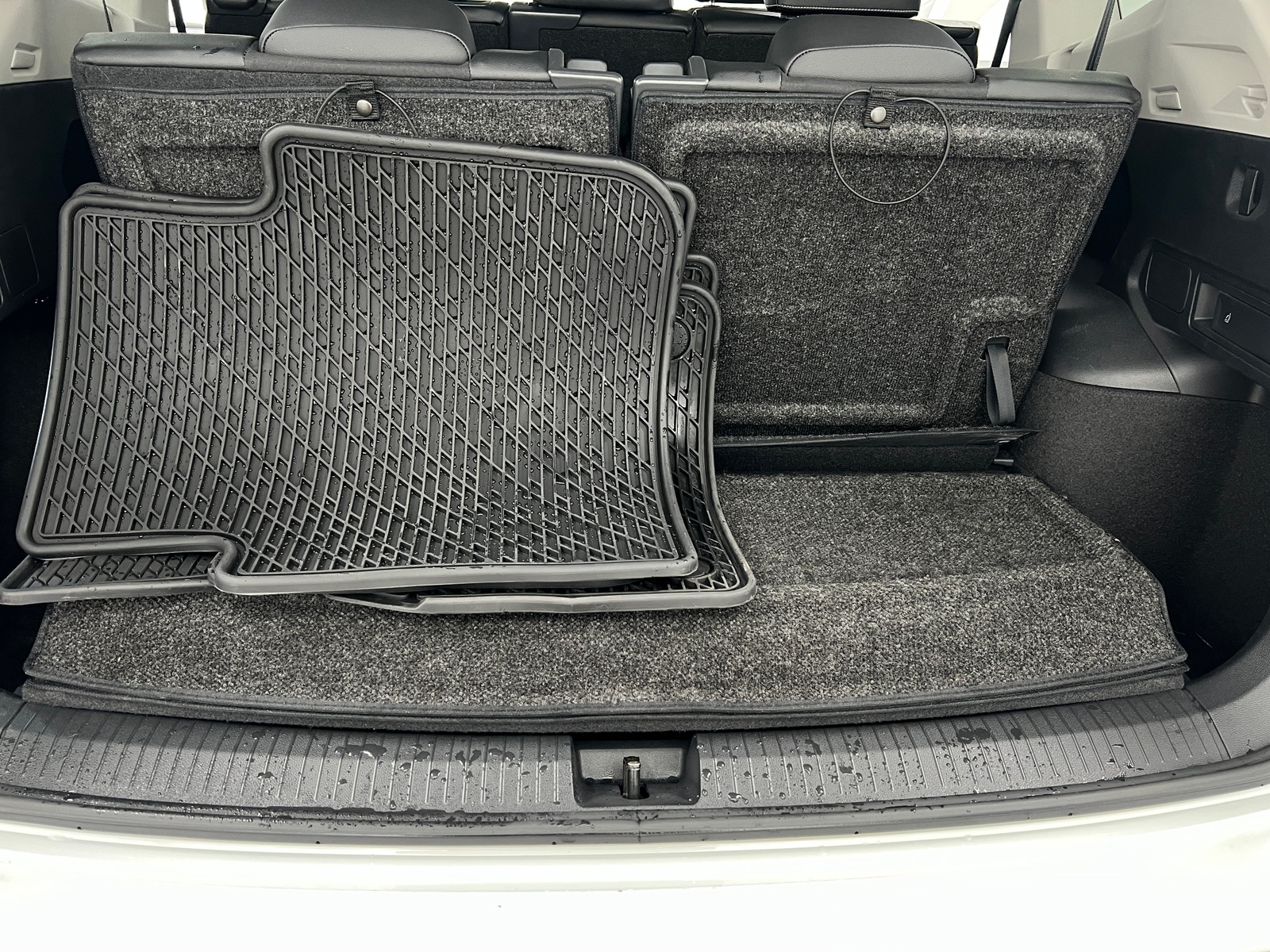 Thumbnail: 2022 Volkswagen Tiguan - 6