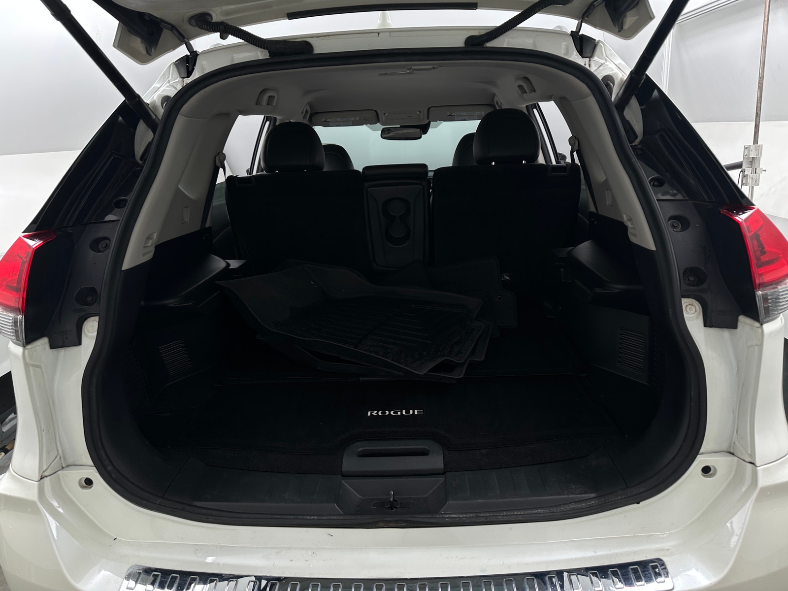 Thumbnail: 2018 Nissan Rogue - 6