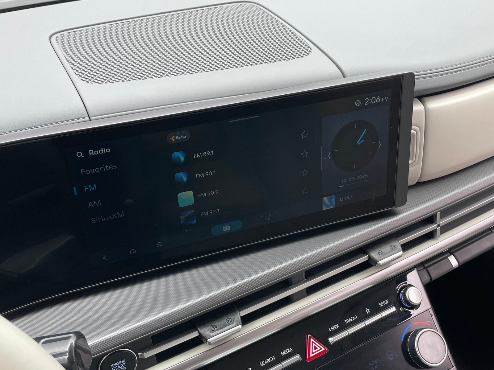 Thumbnail: 2025 Hyundai Santa Fe - 3