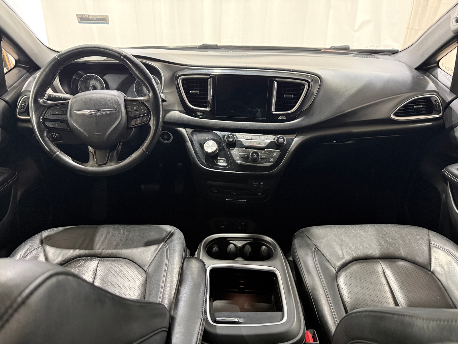 Thumbnail: 2020 Chrysler Pacifica - 2