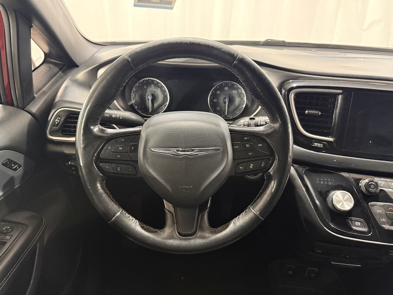 Thumbnail: 2020 Chrysler Pacifica - 4