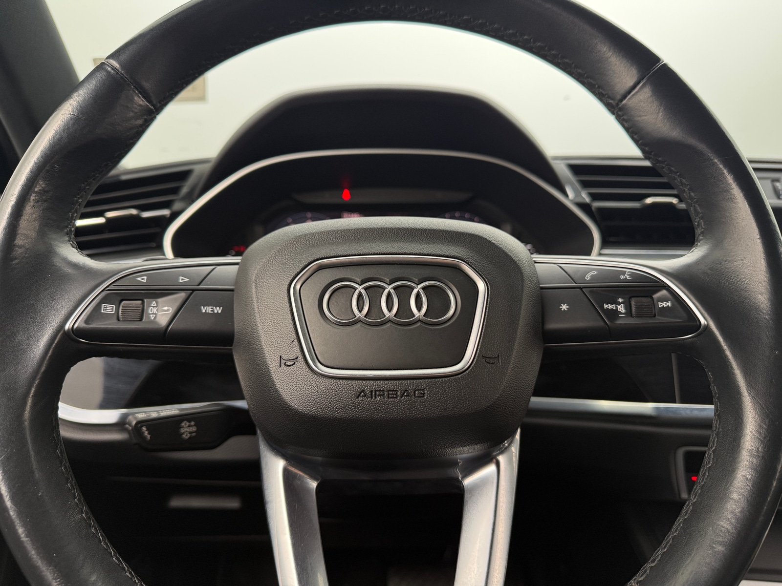 Thumbnail: 2021 Audi Q3 - 4