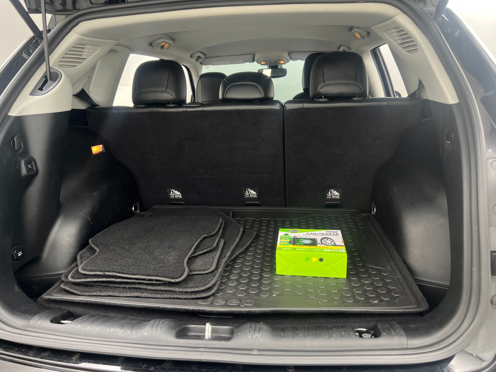 Thumbnail: 2018 Jeep Compass - 6