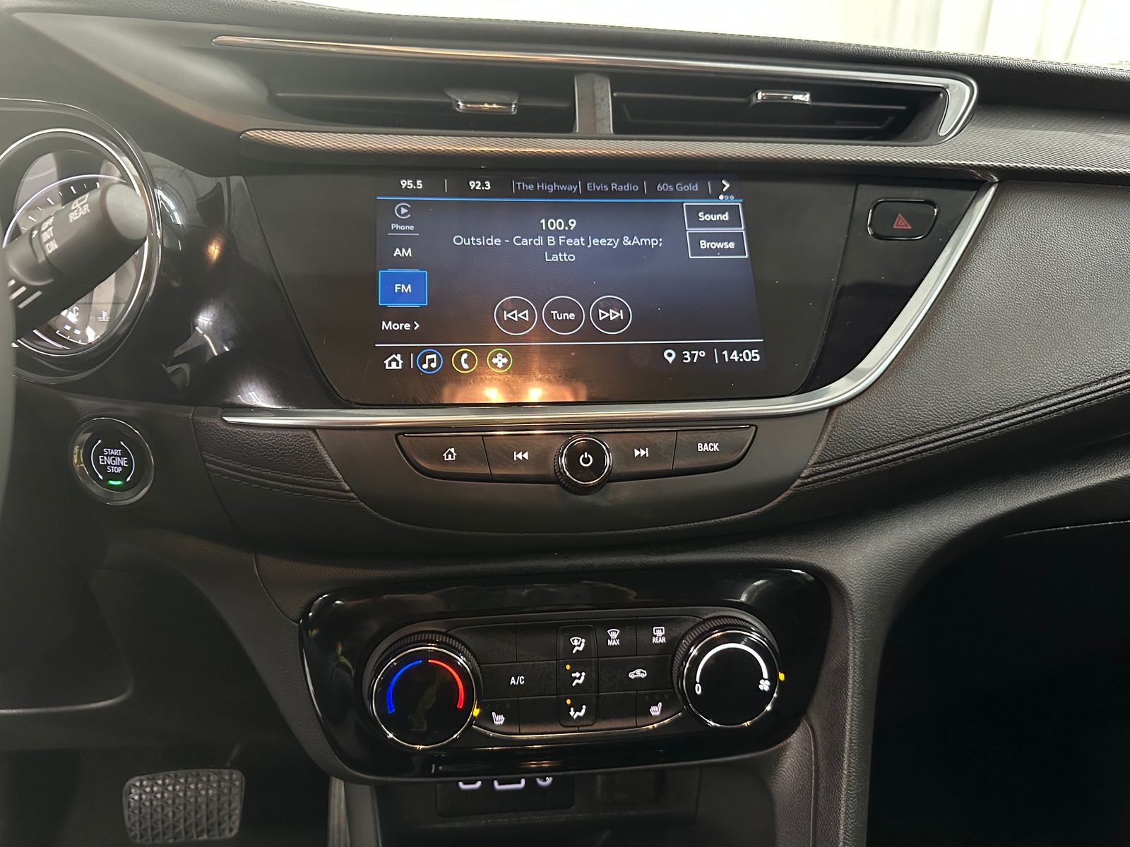 Thumbnail: 2023 Buick Encore GX - 3