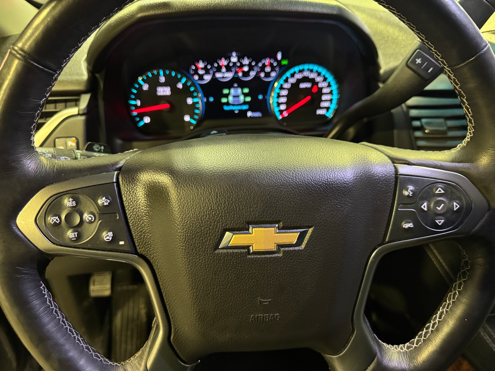 Thumbnail: 2018 Chevrolet Tahoe - 4