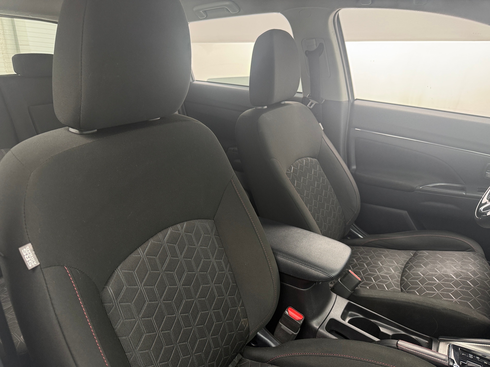 Thumbnail: 2022 Mitsubishi Outlander Sport - 2