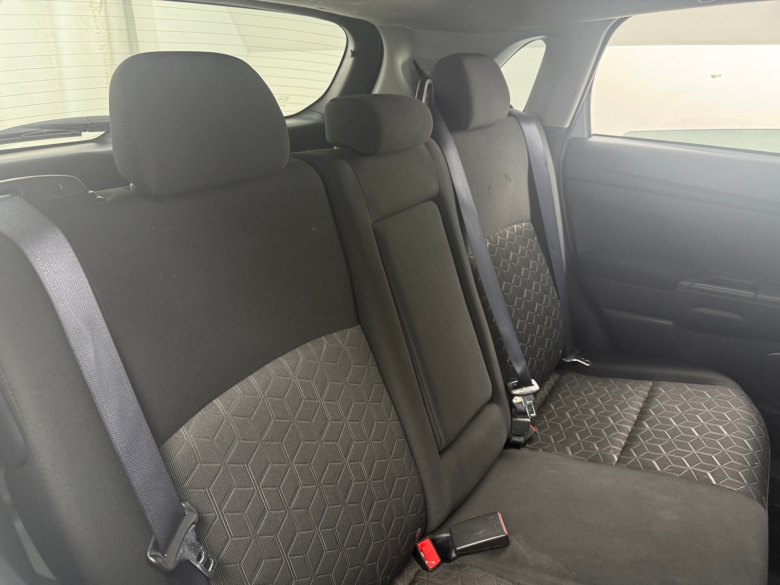 Thumbnail: 2022 Mitsubishi Outlander Sport - 6