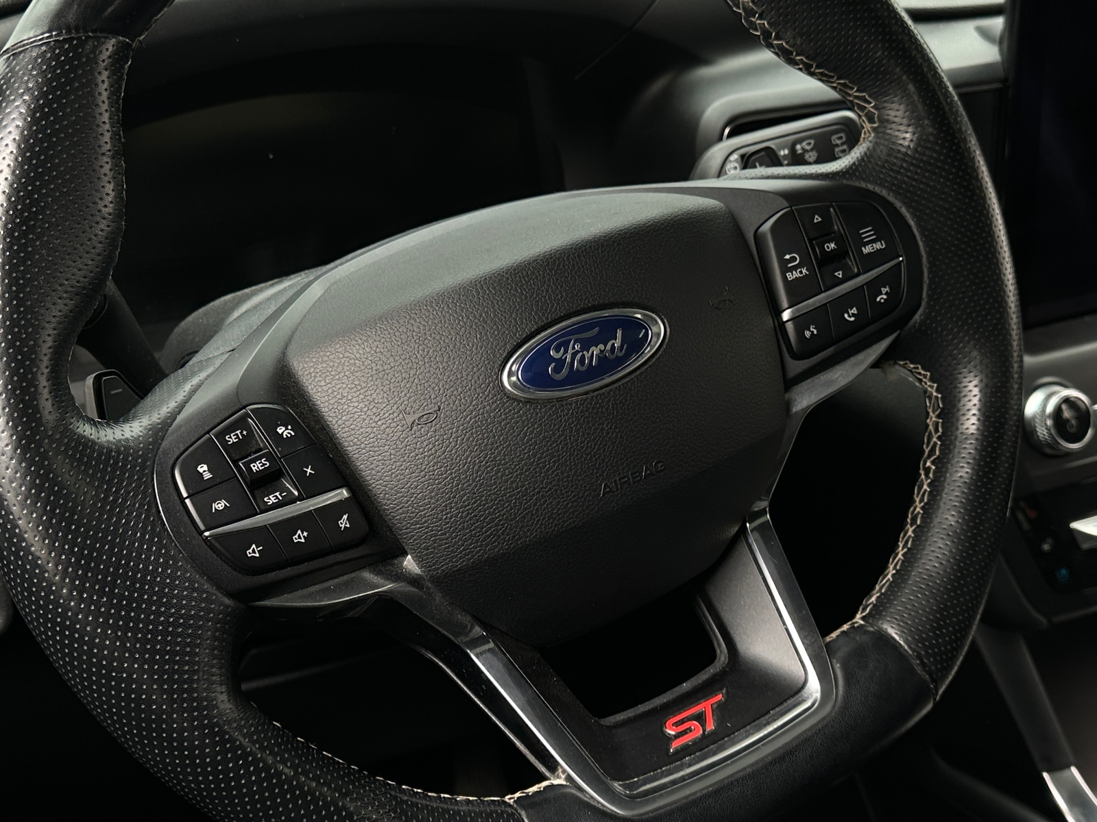 Thumbnail: 2020 Ford Explorer - 4