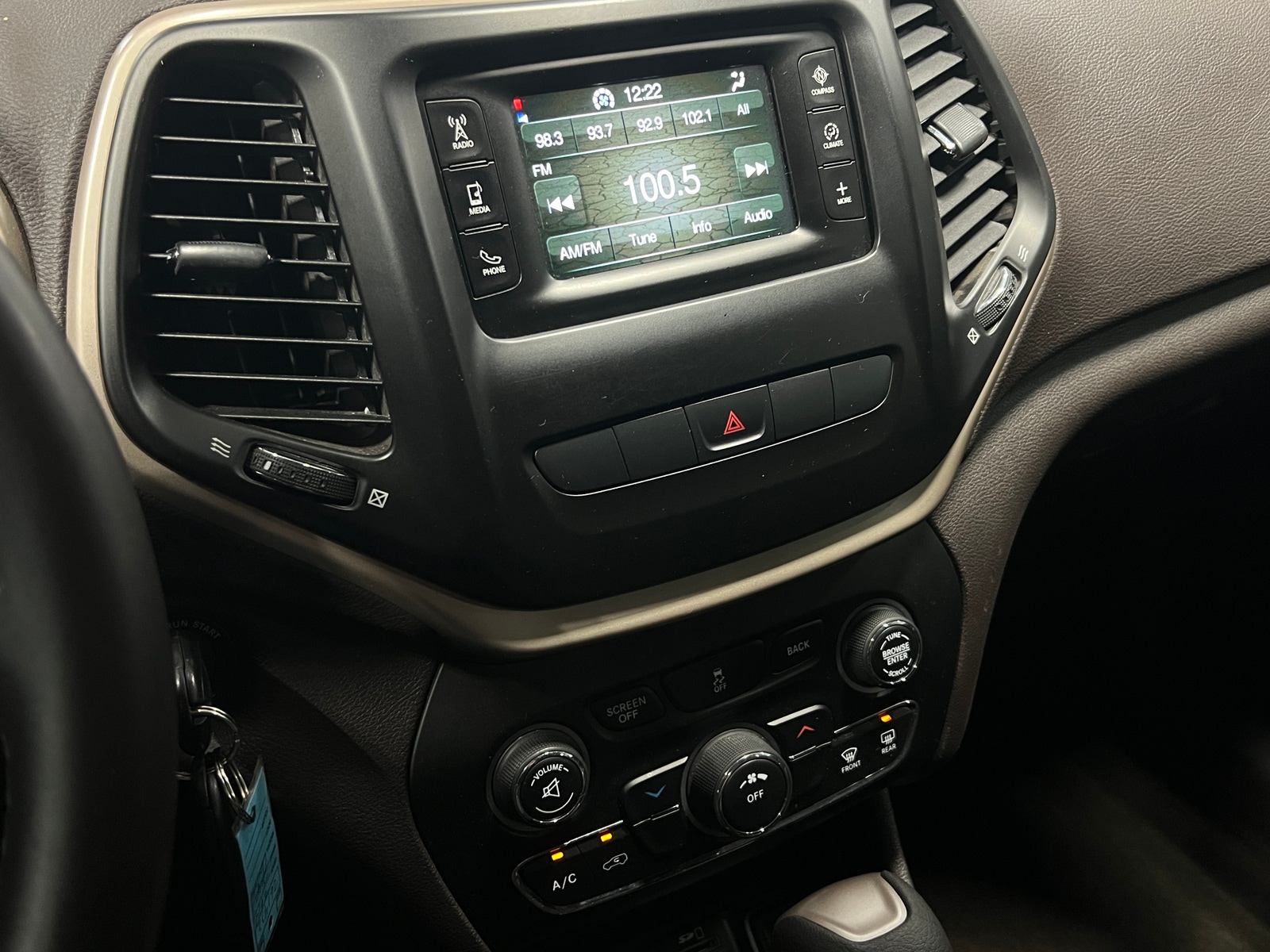 Thumbnail: 2014 Jeep Cherokee - 4