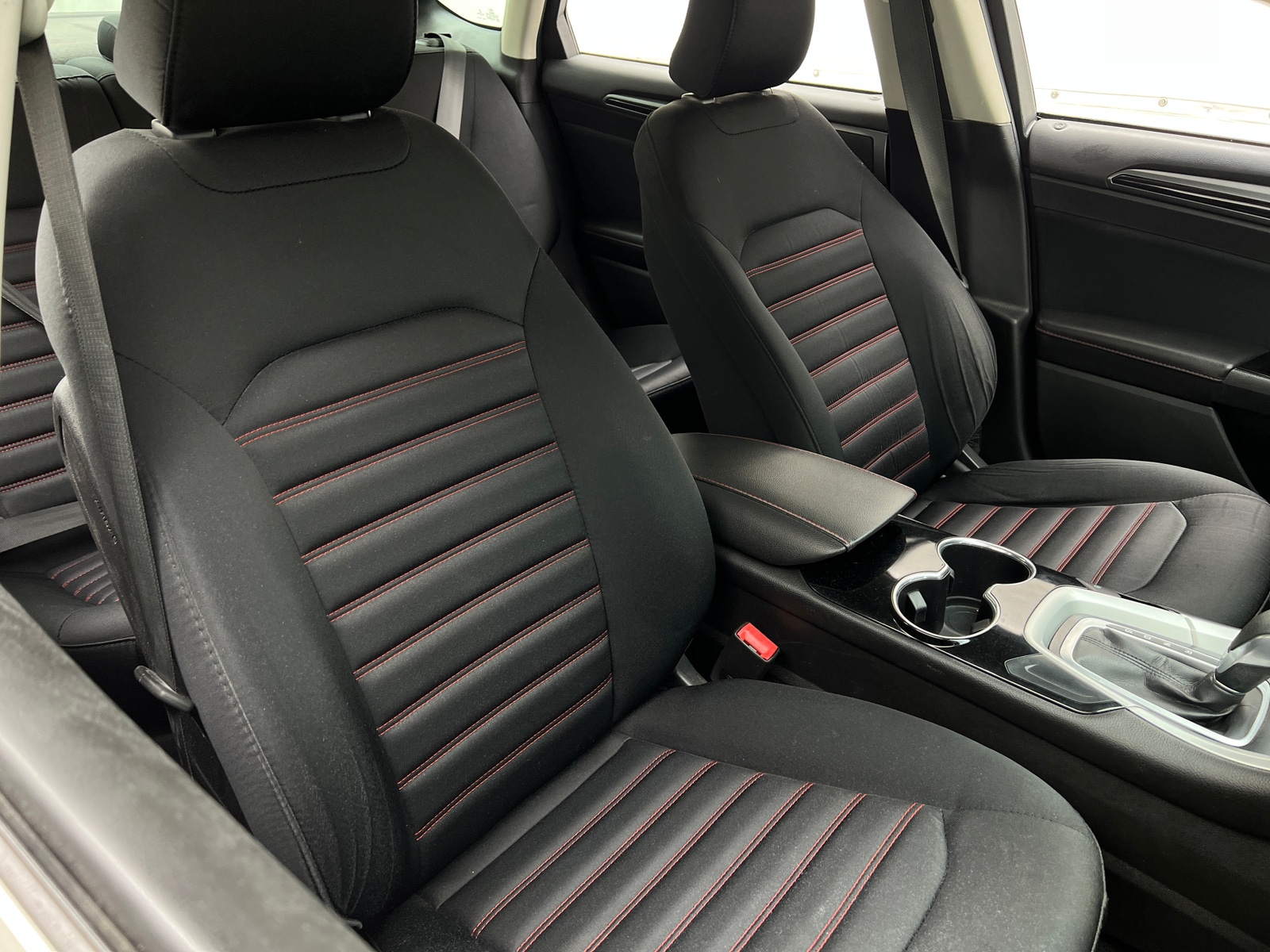 Thumbnail: 2015 Ford Fusion - 2