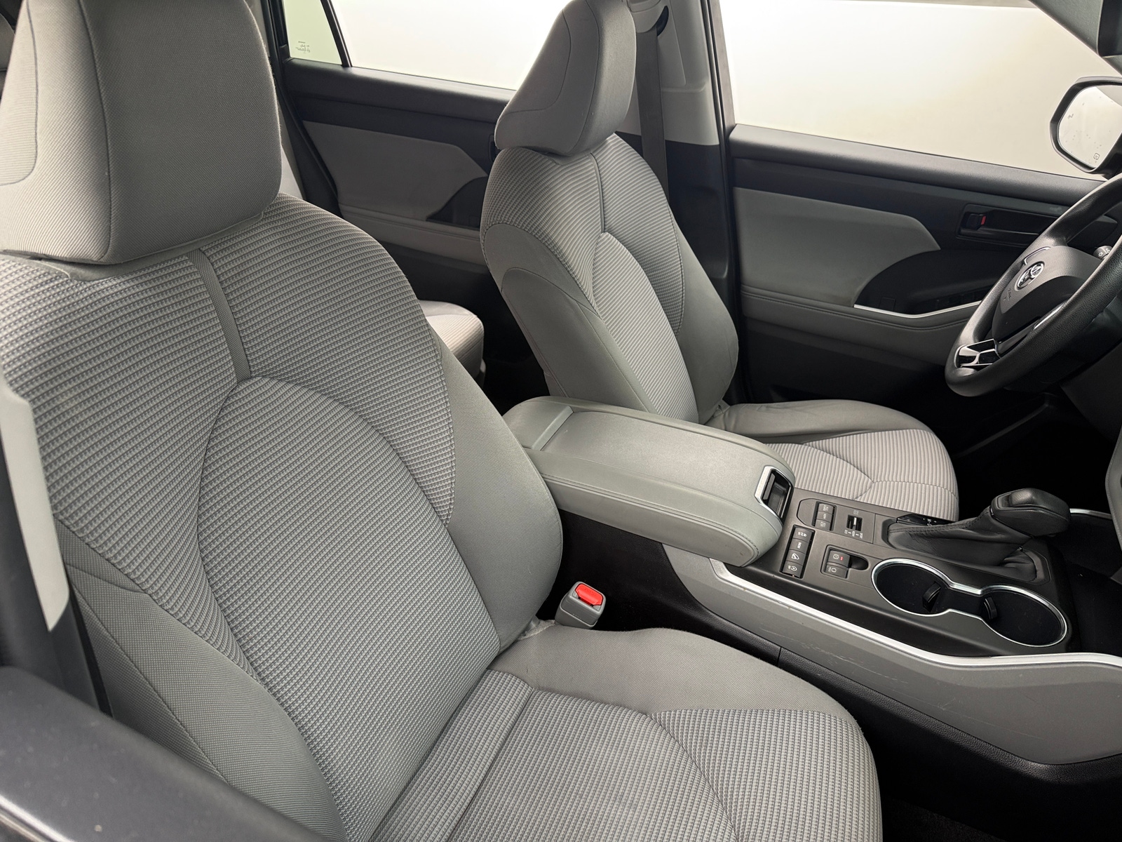 Thumbnail: 2020 Toyota Highlander - 2