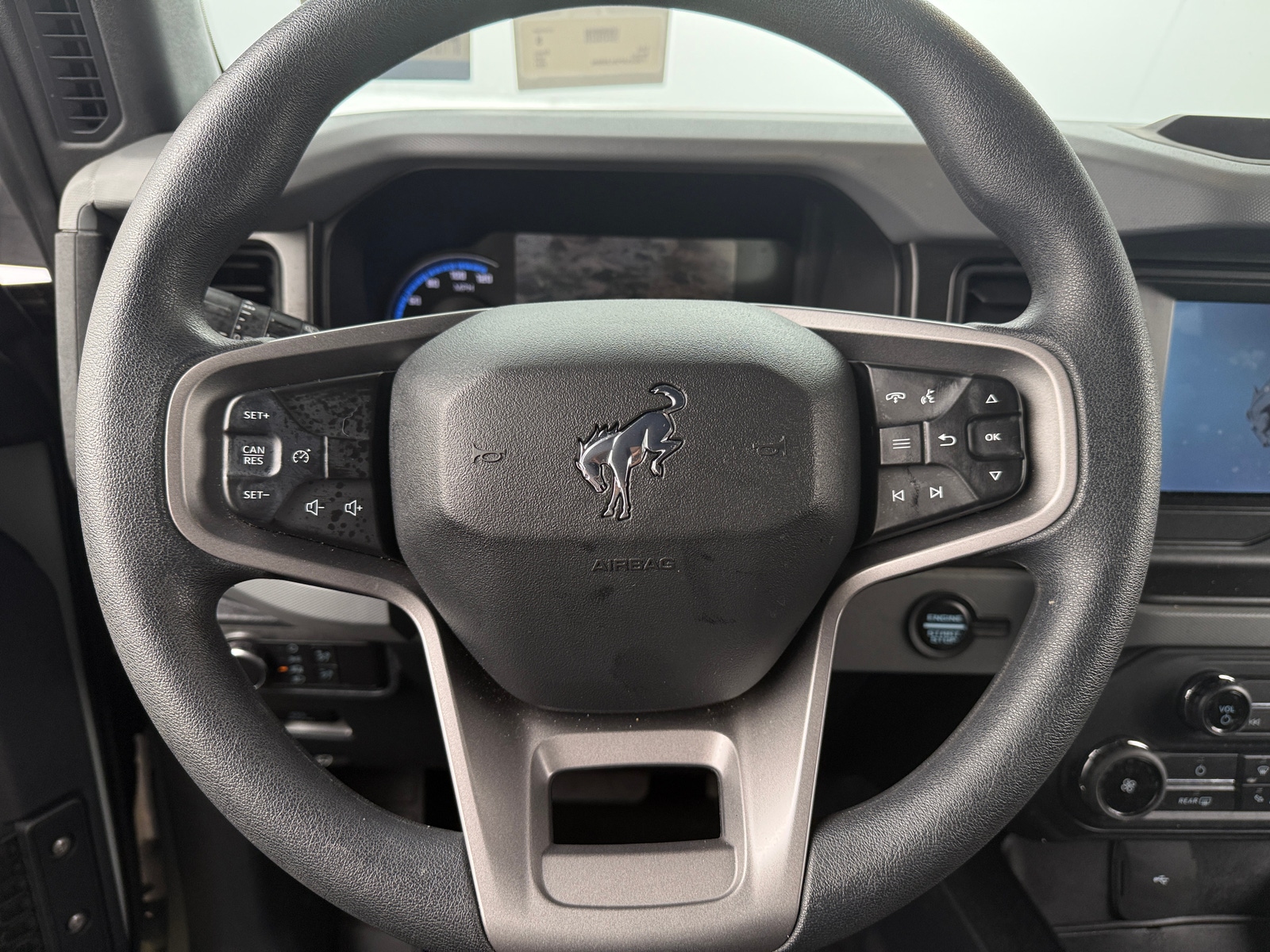 Thumbnail: 2022 Ford Bronco - 5