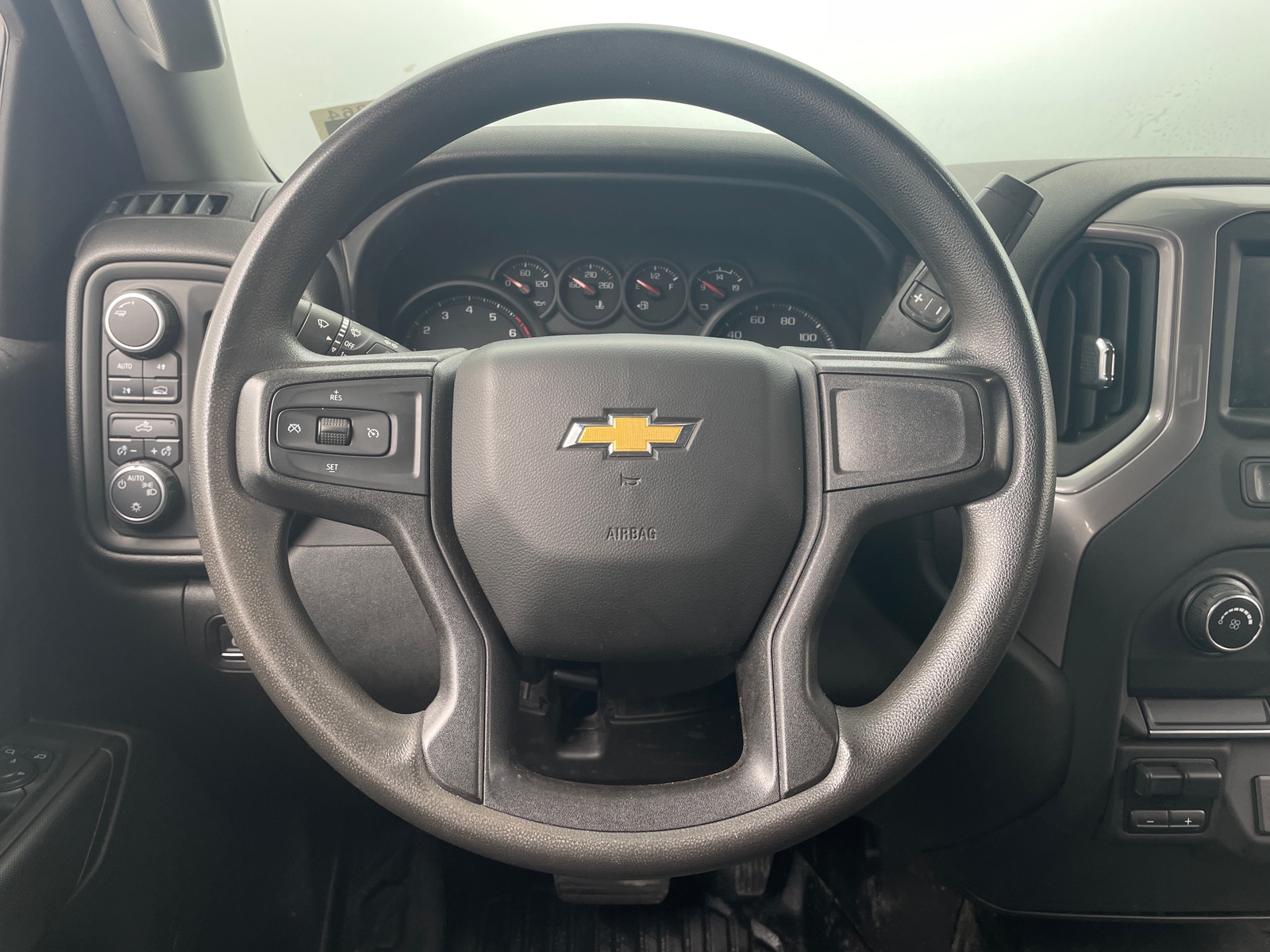 Thumbnail: 2021 Chevrolet Silverado 1500 - 4