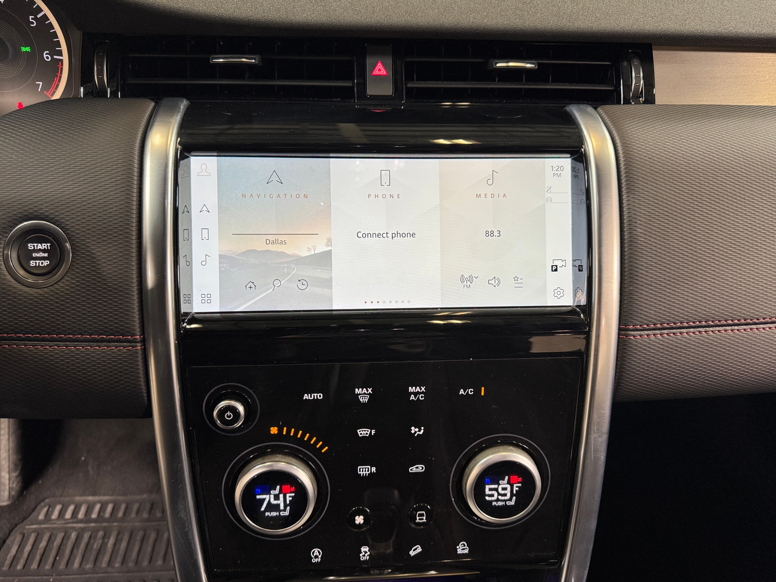 Thumbnail: 2023 Land Rover Discovery Sport - 4