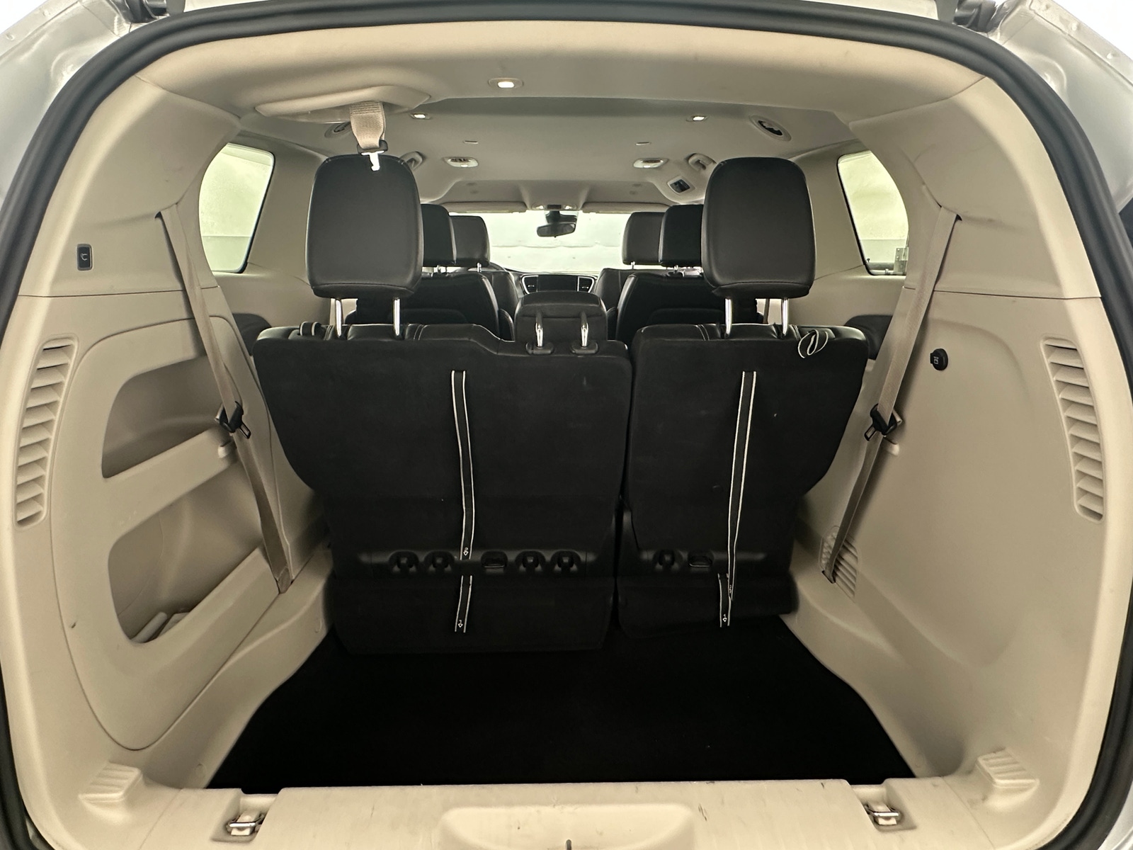 Thumbnail: 2024 Chrysler Pacifica - 6