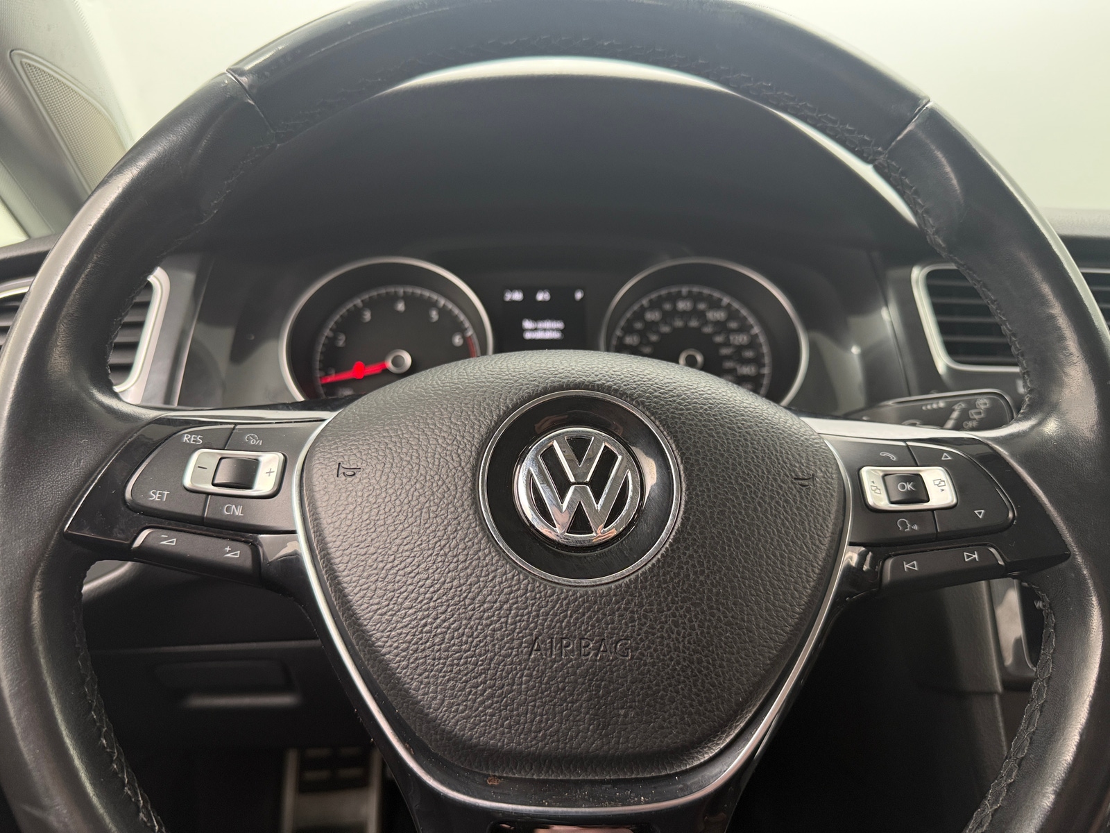 Thumbnail: 2018 Volkswagen Golf - 4