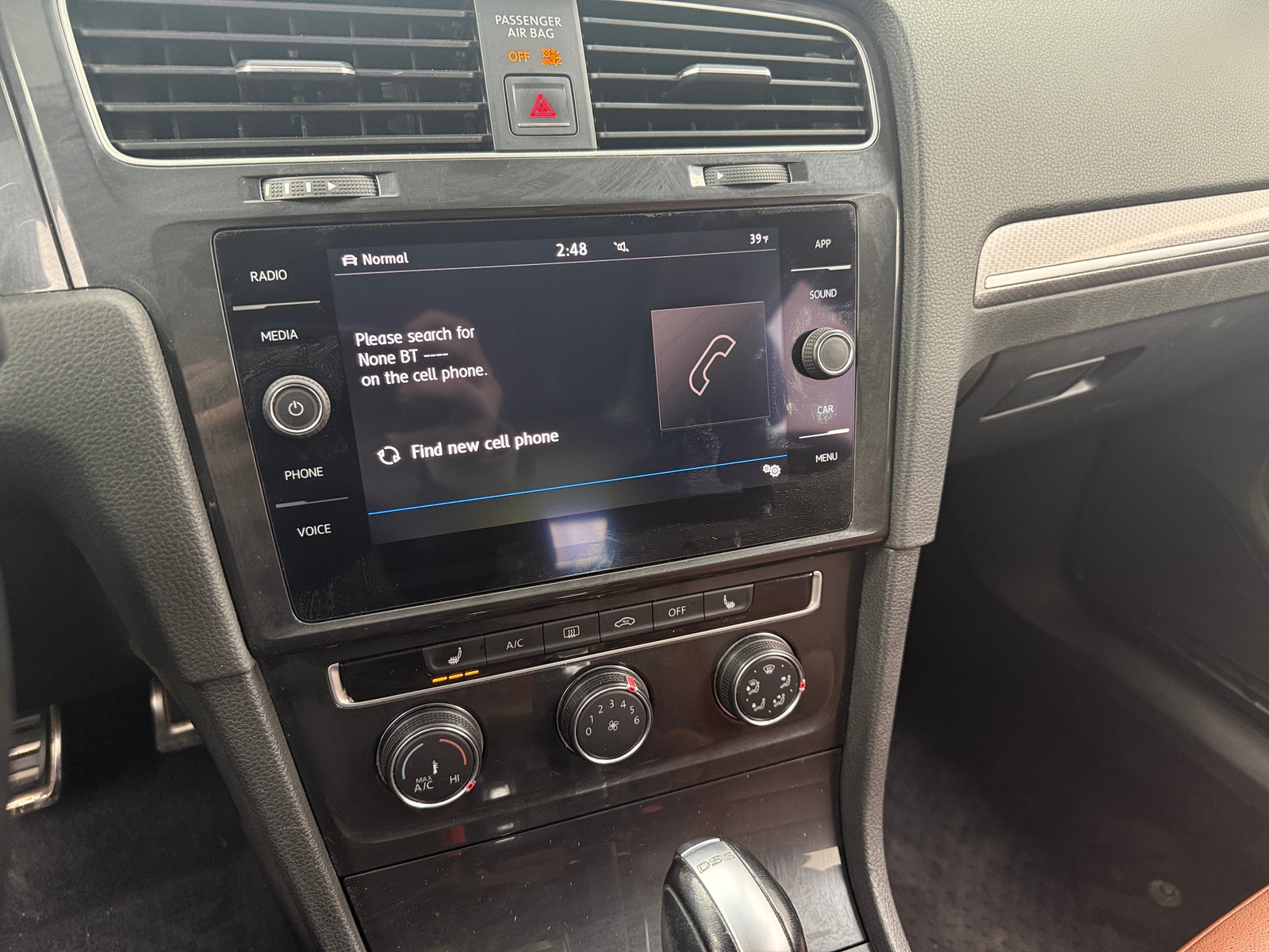 Thumbnail: 2018 Volkswagen Golf - 3