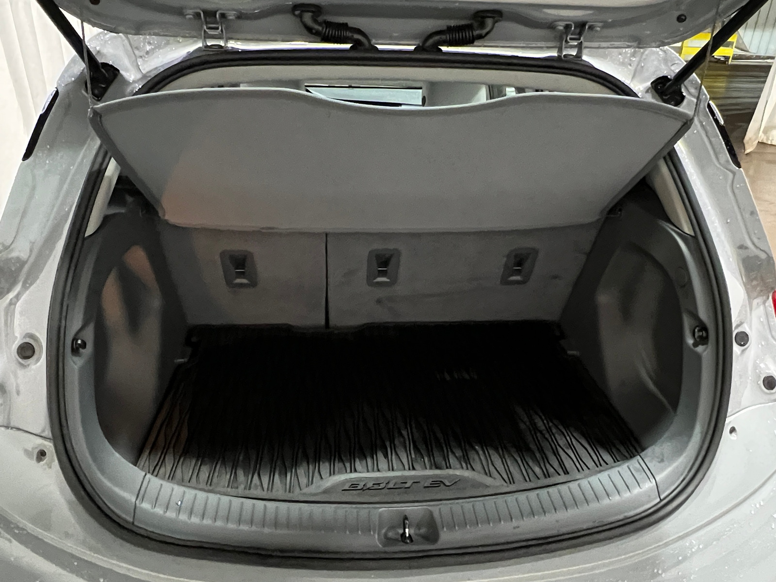 Thumbnail: 2019 Chevrolet Bolt EV - 6