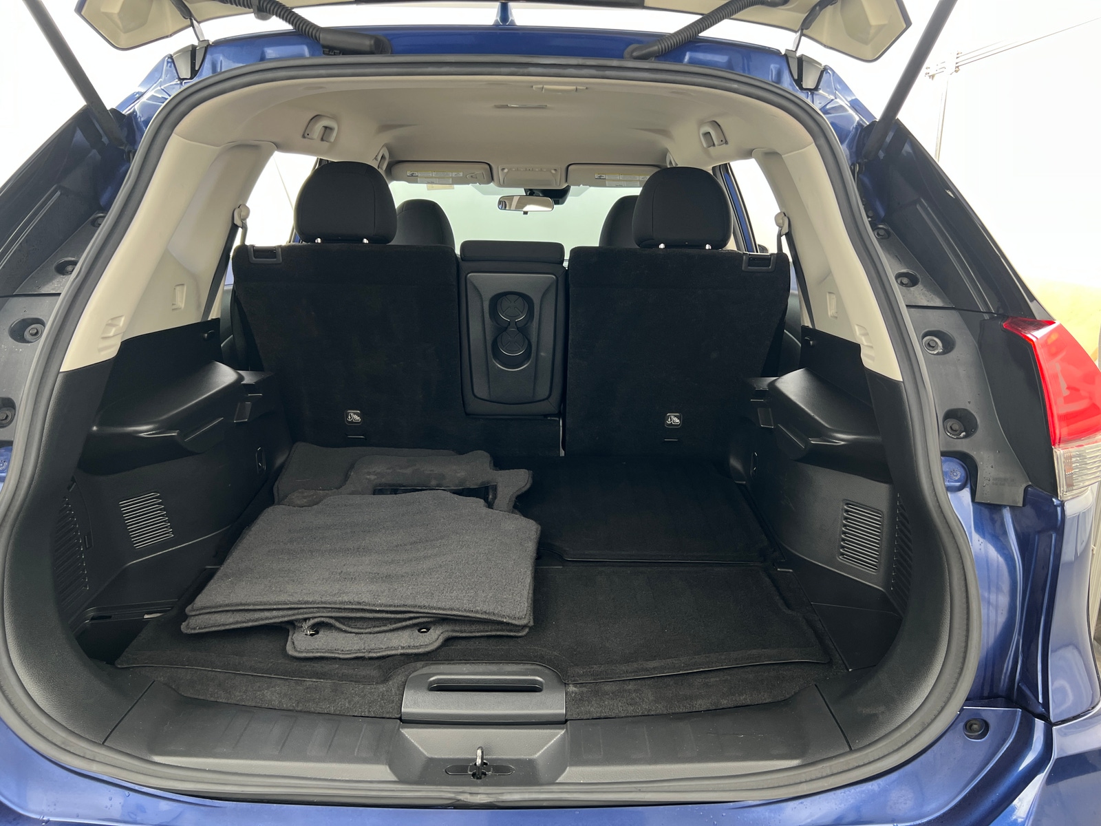 Thumbnail: 2019 Nissan Rogue - 7