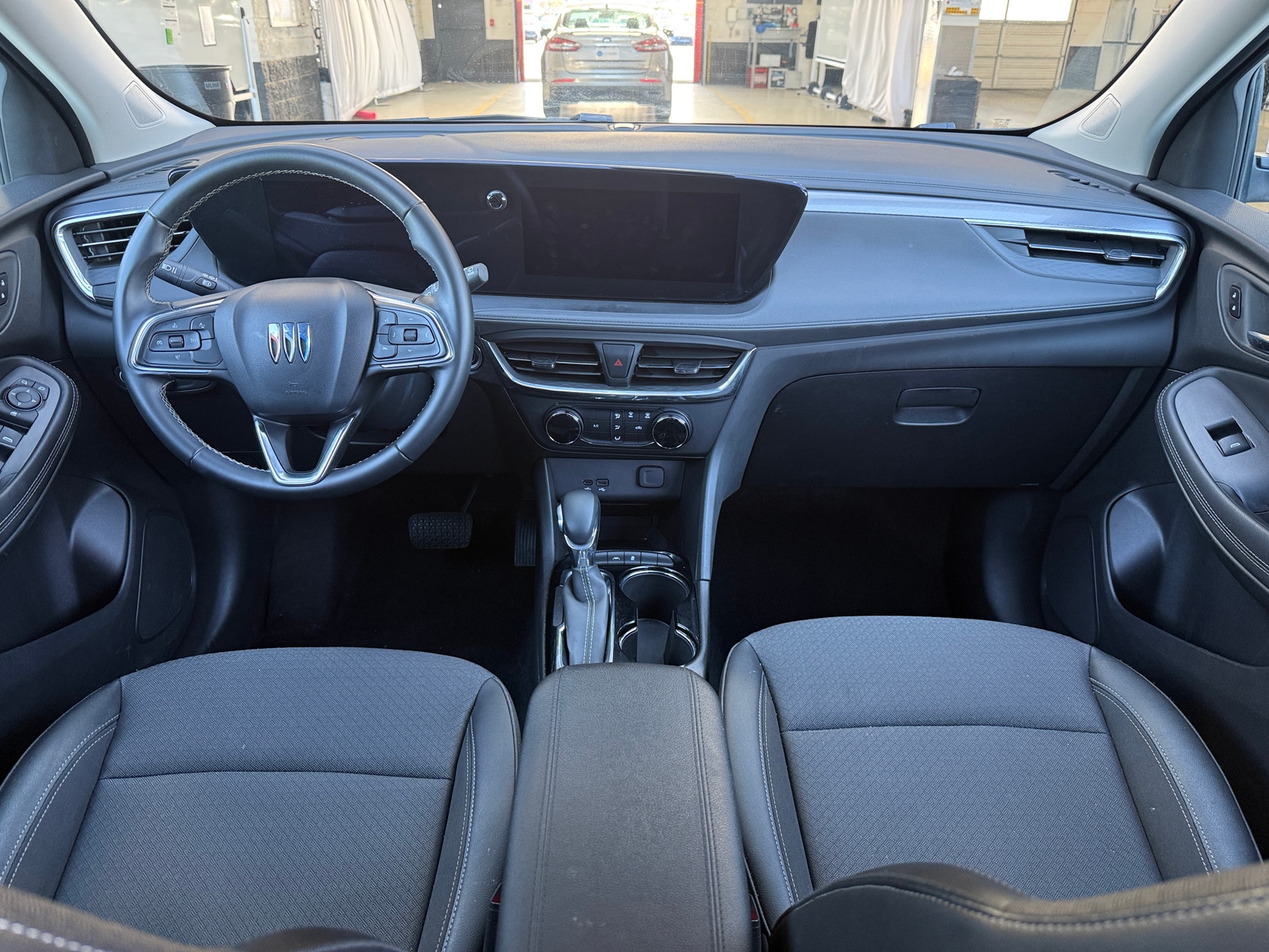 Thumbnail: 2025 Buick Encore GX - 3